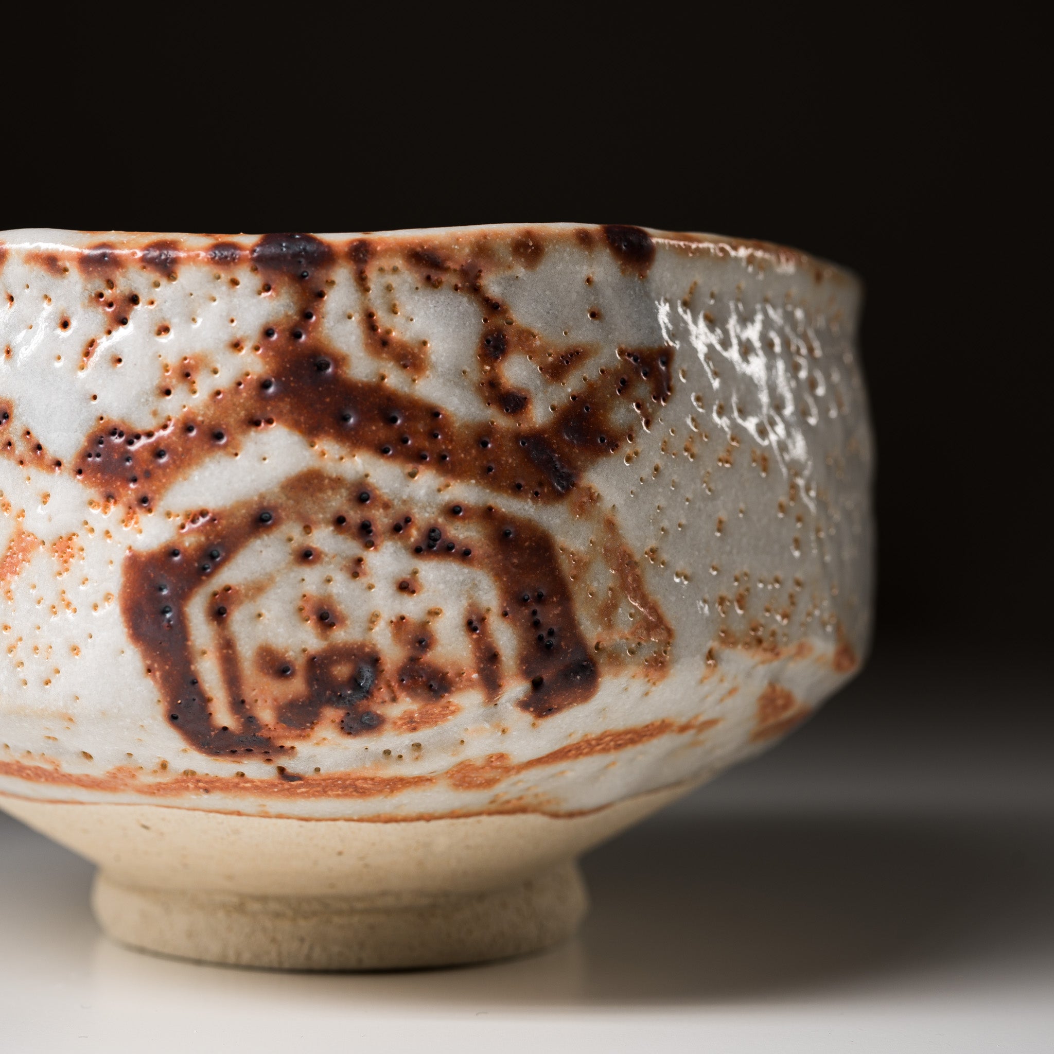 Premium Matcha Bowl - Shino Kikko Glazed Ceramic Tea Cup for Japanese Tea Ceremony | Handcrafted Traditional Japanese Tea Set for Matcha Lovers | Perfect for Zen Meditation, Home Decor & Gift Giving