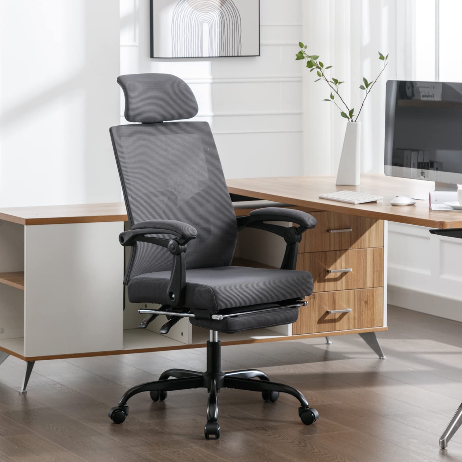Qulomvs Ergonomic Mesh Office Chair with Adjustable Headrest, Lumbar Support & Footrest - 90-135° Recline, 360° Swivel & Wheels - Perfect for Home Office, Gaming & Computer Workstations