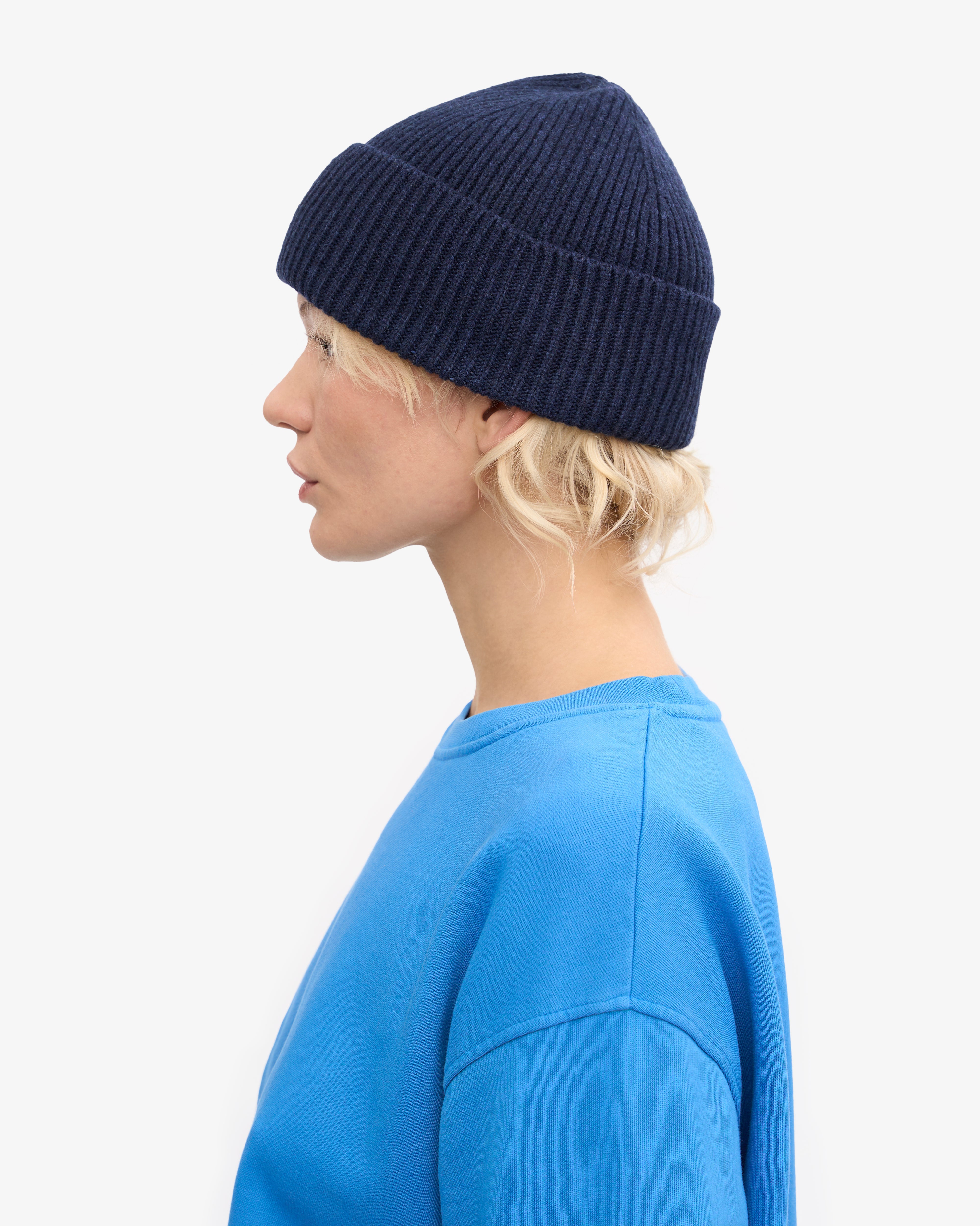 Premium Merino Wool Beanie for Men & Women - Soft Warm Winter Hat in Marine Blue - Perfect for Skiing, Hiking & Outdoor Activities
