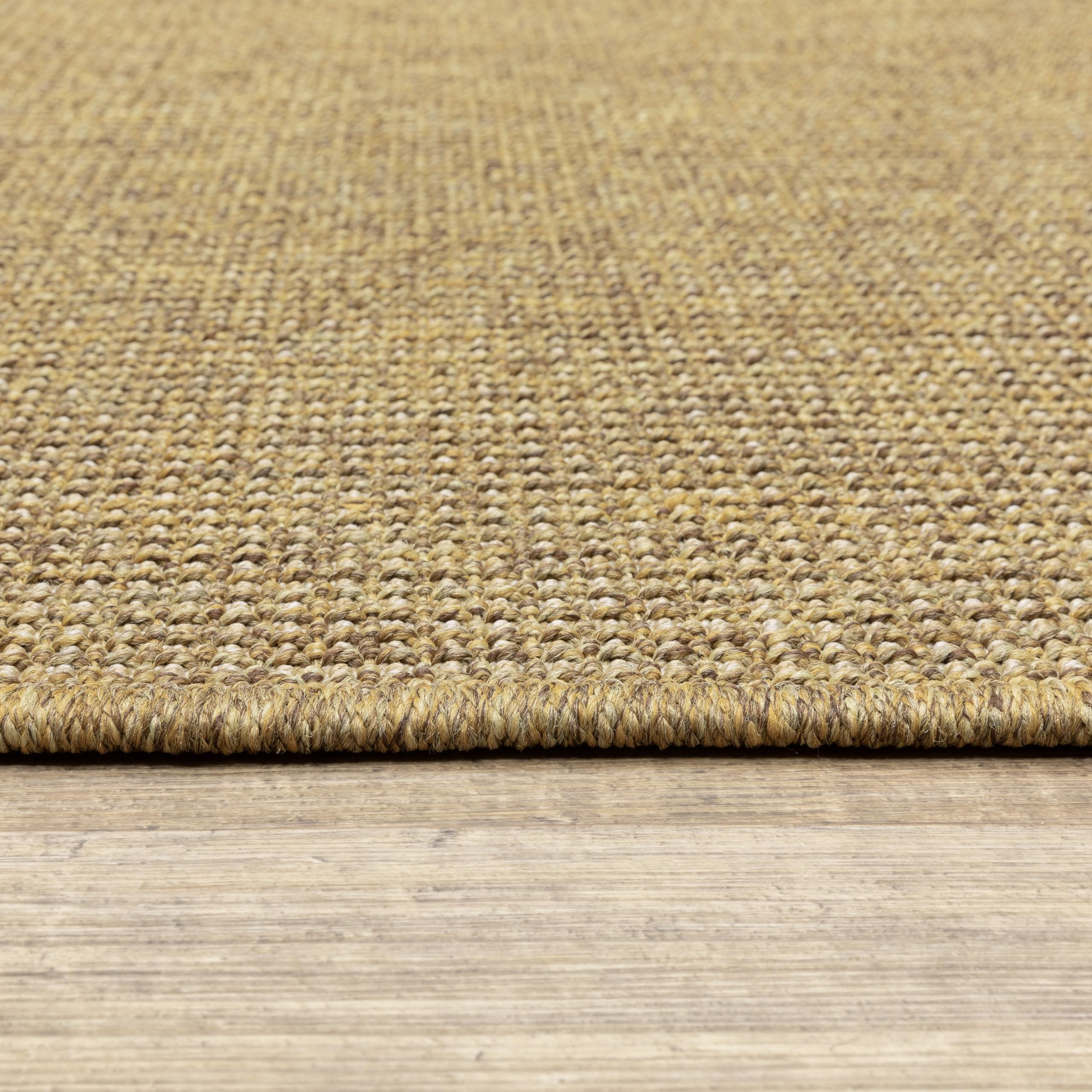 Veranda Solid Tan Indoor/Outdoor Area Rug 6'7