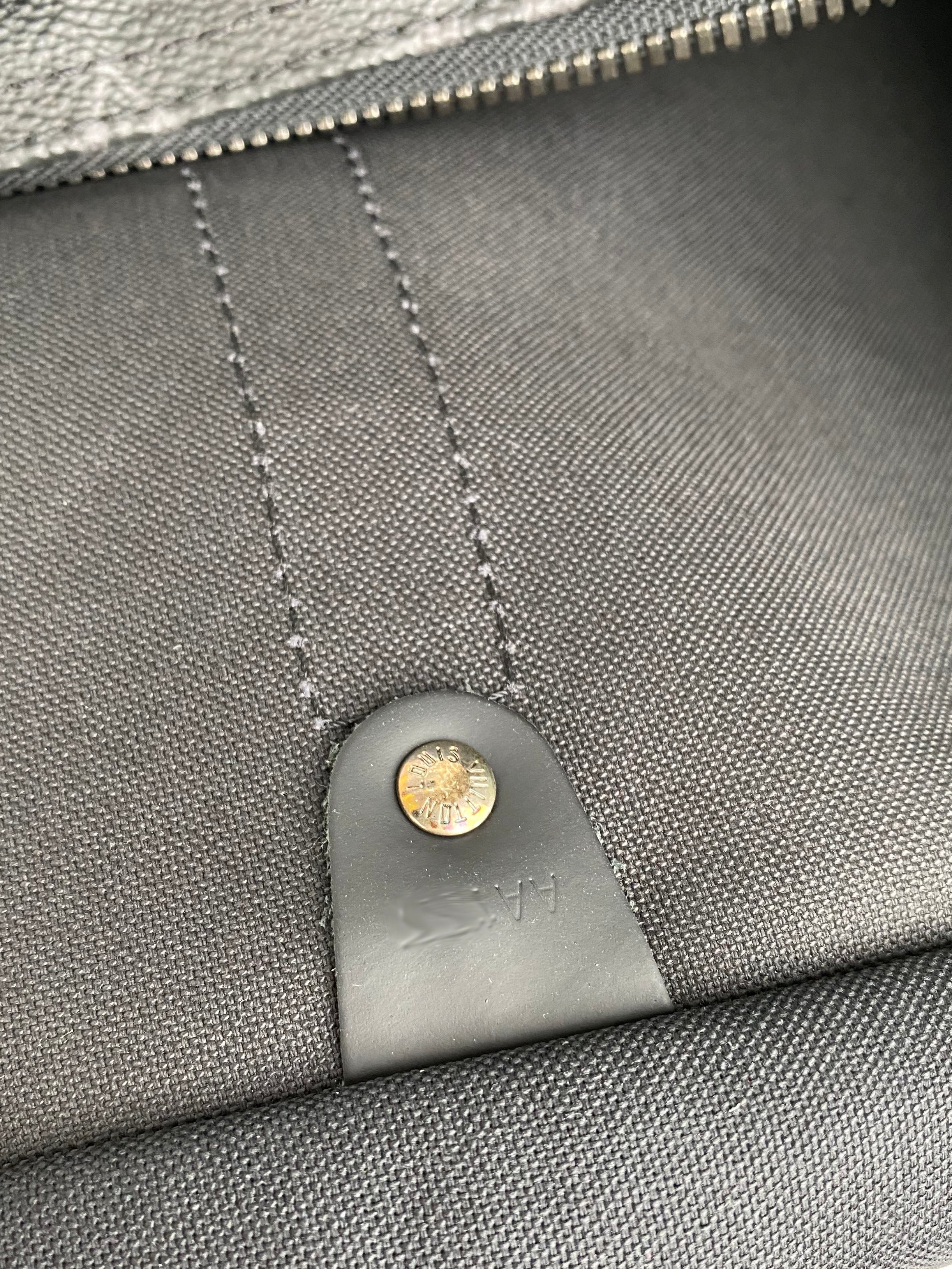 Louis Vuitton Eclipse Monogram Keepall Bandouliere 55 Travel Duffle Bag - Stylish Carry-On Luggage for Weekend Getaways & Business Trips