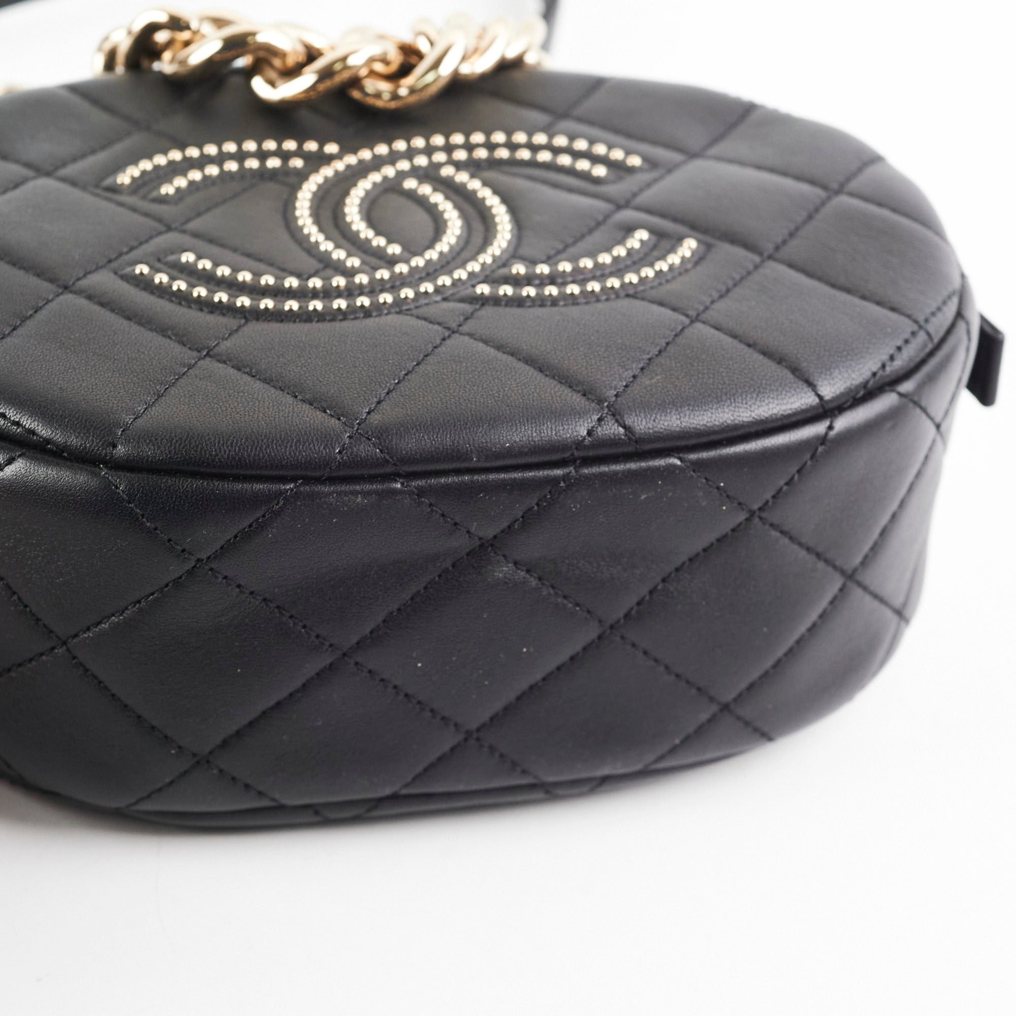 Chanel Spring Summer 2020 Seasonal Shoulder Bag - Luxury Designer Handbag for Women | Perfect for Parties, Weddings & Special Occasions