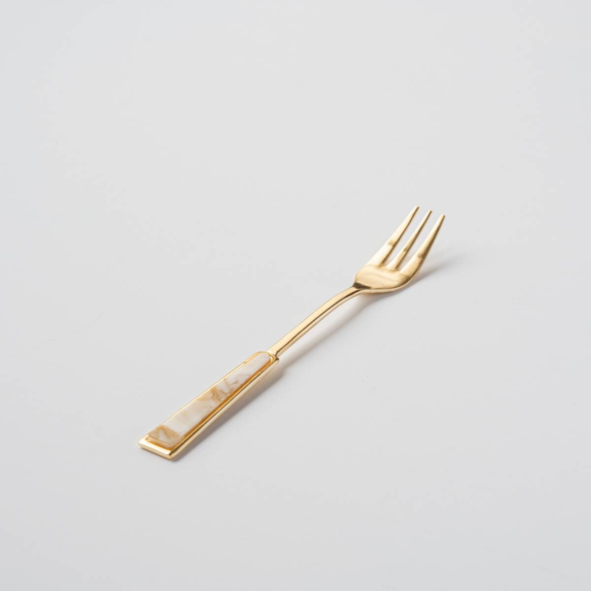 Tsubame Sanjo Gold Cake Fork - Elegant 3-Color Options | Premium Japanese Stainless Steel Dessert Fork for Cakes, Pastries & Fine Dining