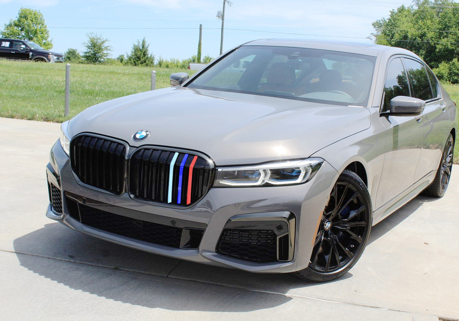 BMW G11 7 Series LCI (2020+) M Style Colored Grille Insert Trims with 8 Beam Design - Upgrade Your Front Grill for Enhanced Style & Sporty Look | Perfect for Car Enthusiasts & Custom Modifications