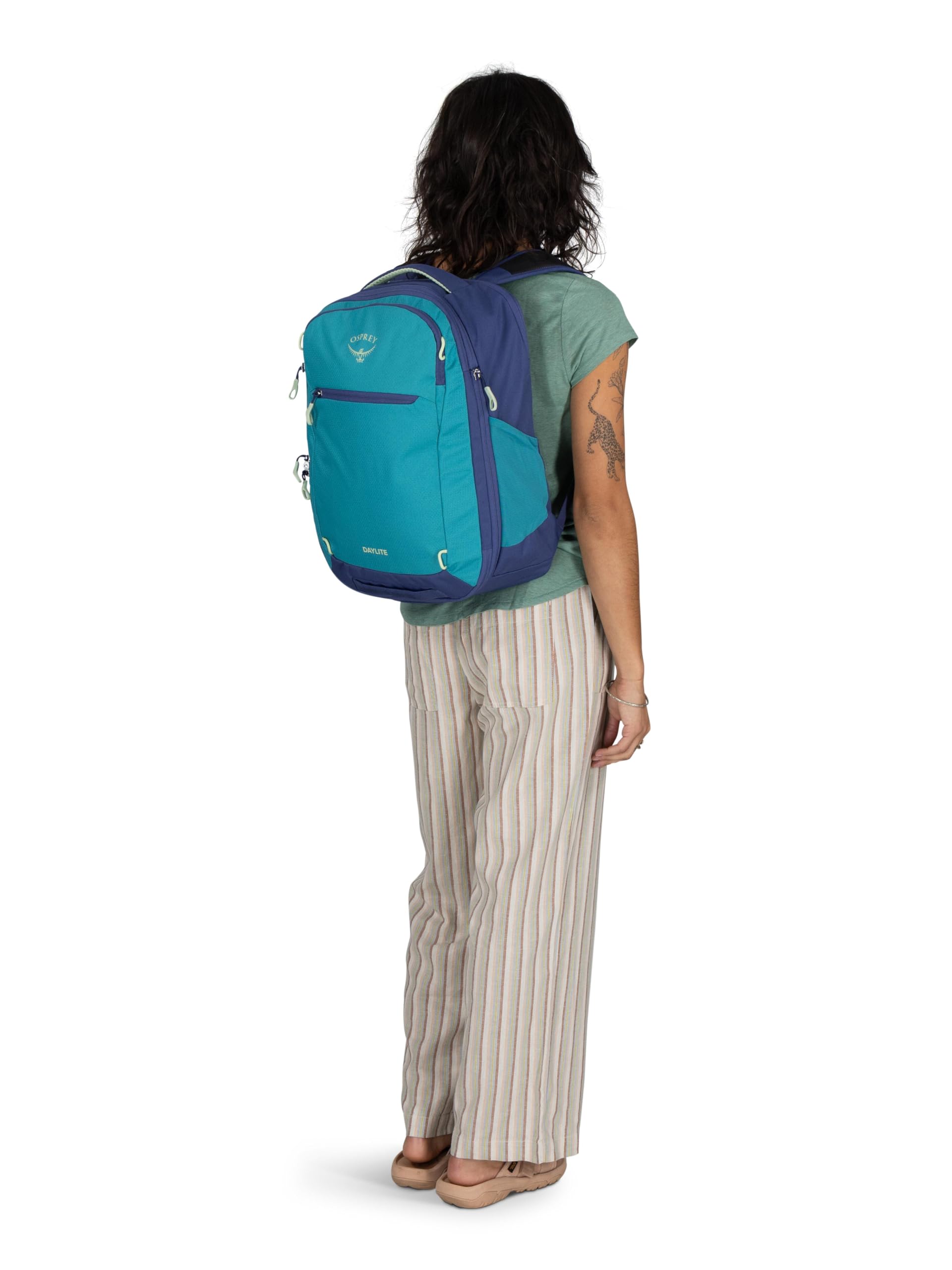 Osprey Unisex-Adult Daylite Expandable Travel Backpack 26+6L - Lightweight Hiking Daypack for Outdoor Adventures, Commuting & Travel