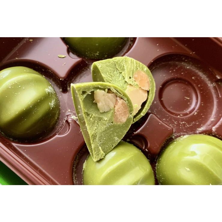 Premium Meiji Matcha Green Tea Chocolate Covered Macadamia Nuts - 9 Piece Japanese Snack Box for Gifts, Office Treats & Healthy Desserts