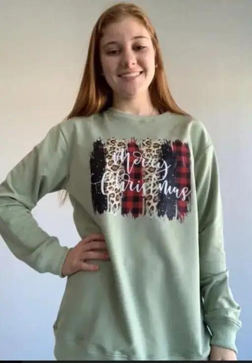Olive Green Merry Christmas Sweatshirt for Women & Men - Cozy Holiday Pullover for Xmas Parties & Family Gatherings