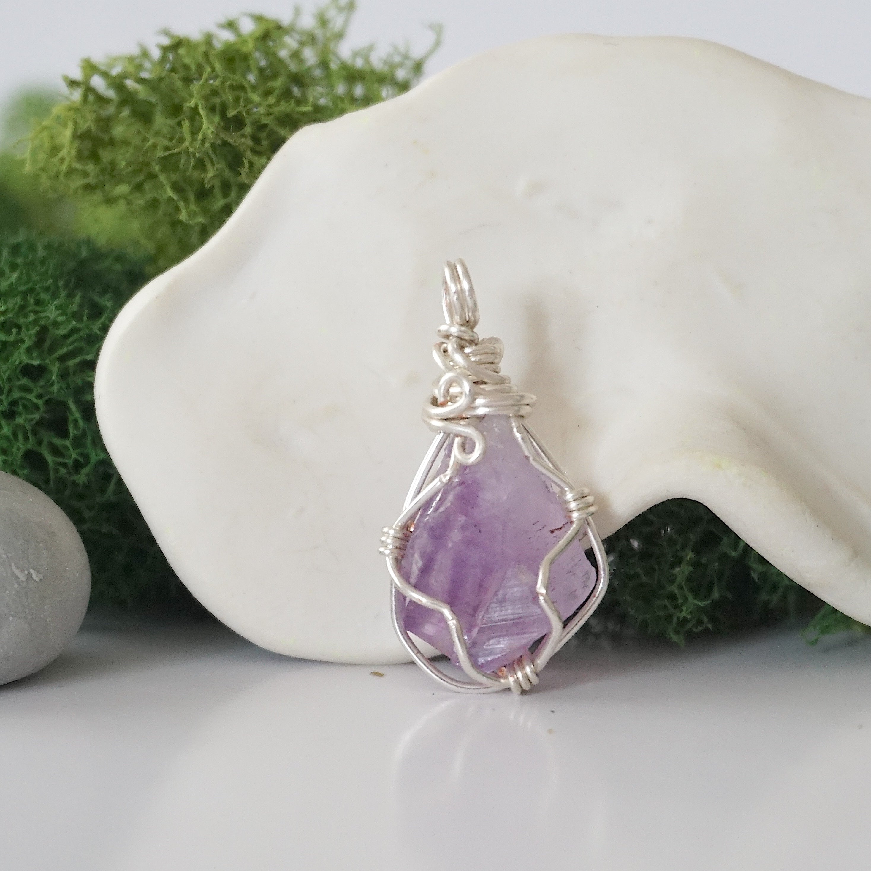 Amethyst Birthstone Necklace for Women - February Birthstone Jewelry - Elegant Crystal Pendant for Gifts, Anniversaries & Special Occasions