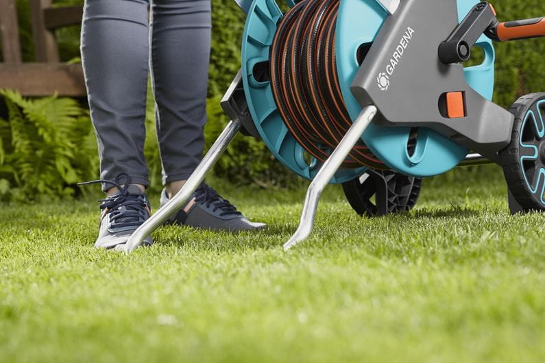 Gardena Hose Trolley CleverRoll M Easy 18515-20 - Retractable Garden Hose Reel with Wheels for Easy Storage & Mobility - Perfect for Lawn Care, Gardening & Outdoor Watering