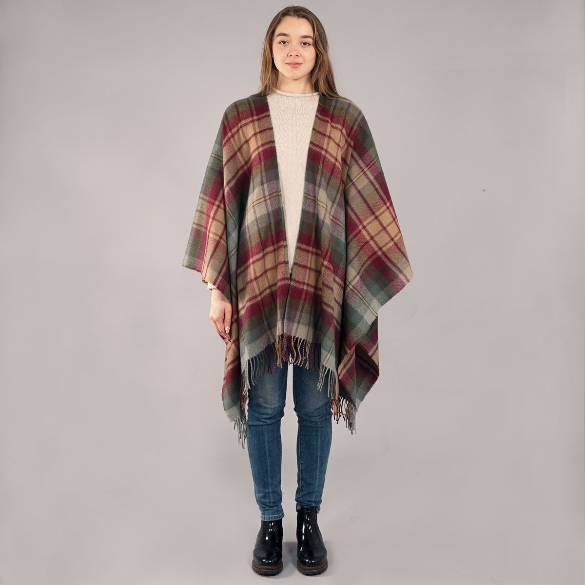 Alice Lochcarron Auld Scotland Tartan Lambswool Serape Wrap - Warm Scottish Plaid Shawl for Women - Perfect for Winter Fashion, Outdoor Activities & Cozy Home Wear