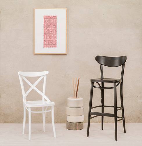 Stylish Ton Banana Bentwood Stool - Modern Wooden Bar Stool for Kitchen Island, Breakfast Nook & Home Decor - Ergonomic Design for Comfortable Seating