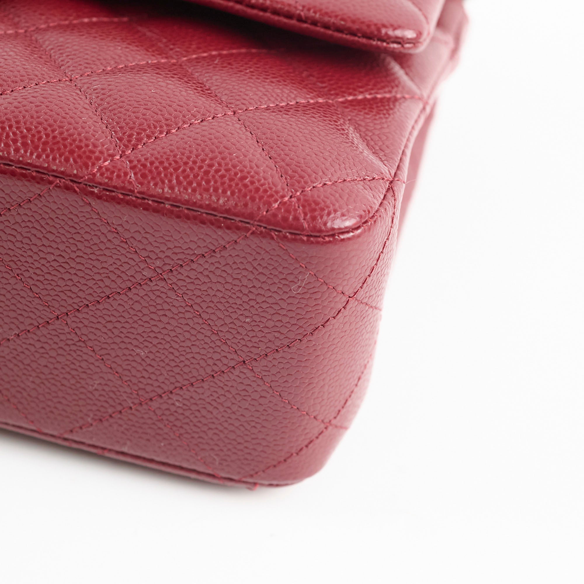 Chanel Medium M/L Caviar Classic Flap Bag in Red - Luxury Designer Handbag for Women, Perfect for Parties, Date Nights & Special Occasions