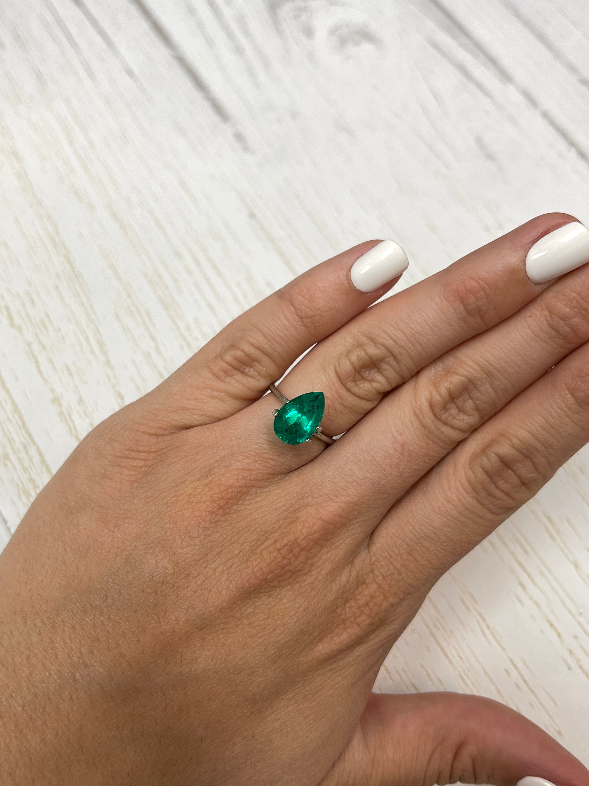 3.80 Carat Vivid Bluish Green Natural Loose Colombian Emerald Pear Cut Gemstone for Jewelry Making, Engagement Rings & Luxury Gifts