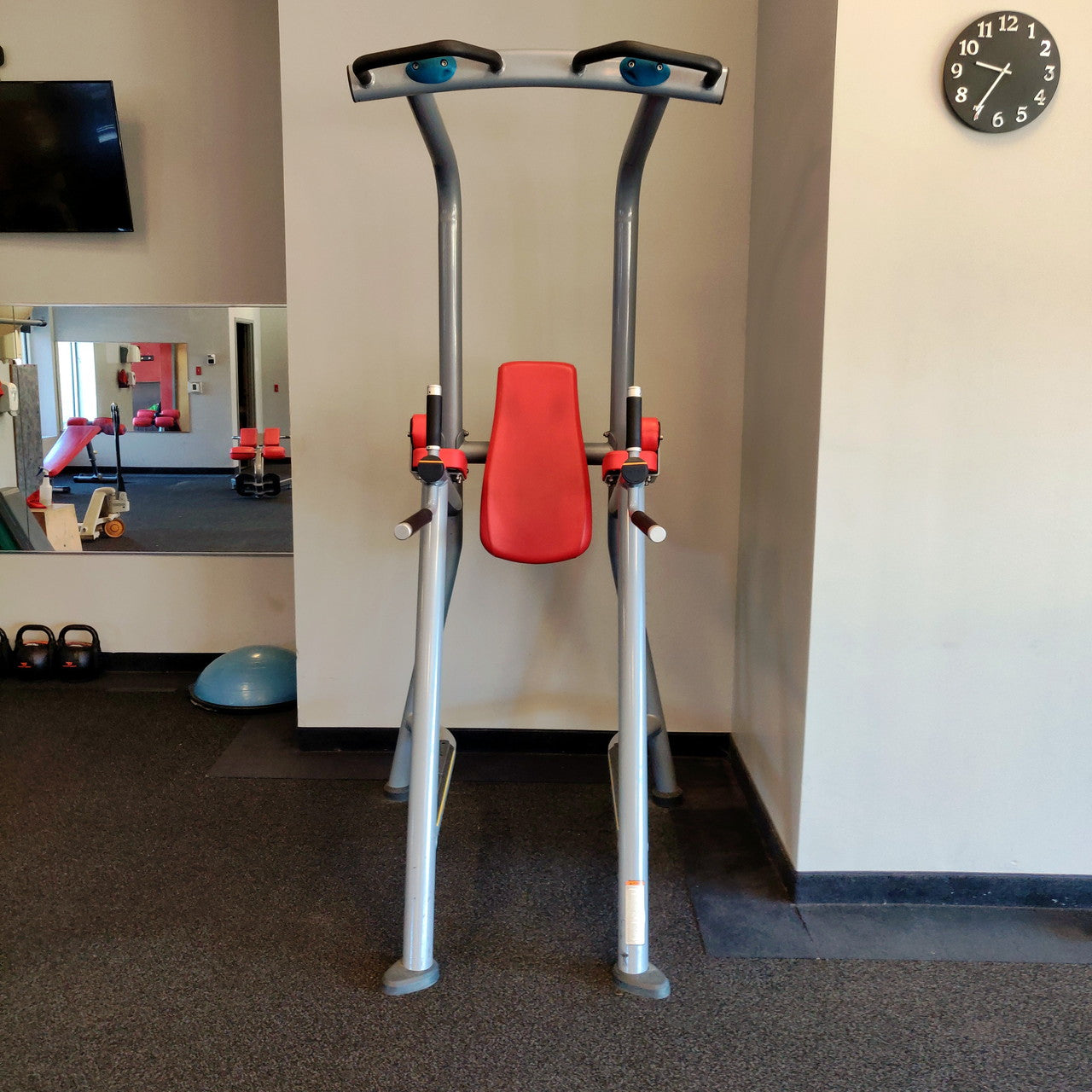 Matrix Magnum Vertical Knee Raise (VKR) with Chin-Up Bar - Heavy Duty Home Gym Equipment for Core & Upper Body Workout - Perfect for CrossFit, Strength Training & Home Fitness