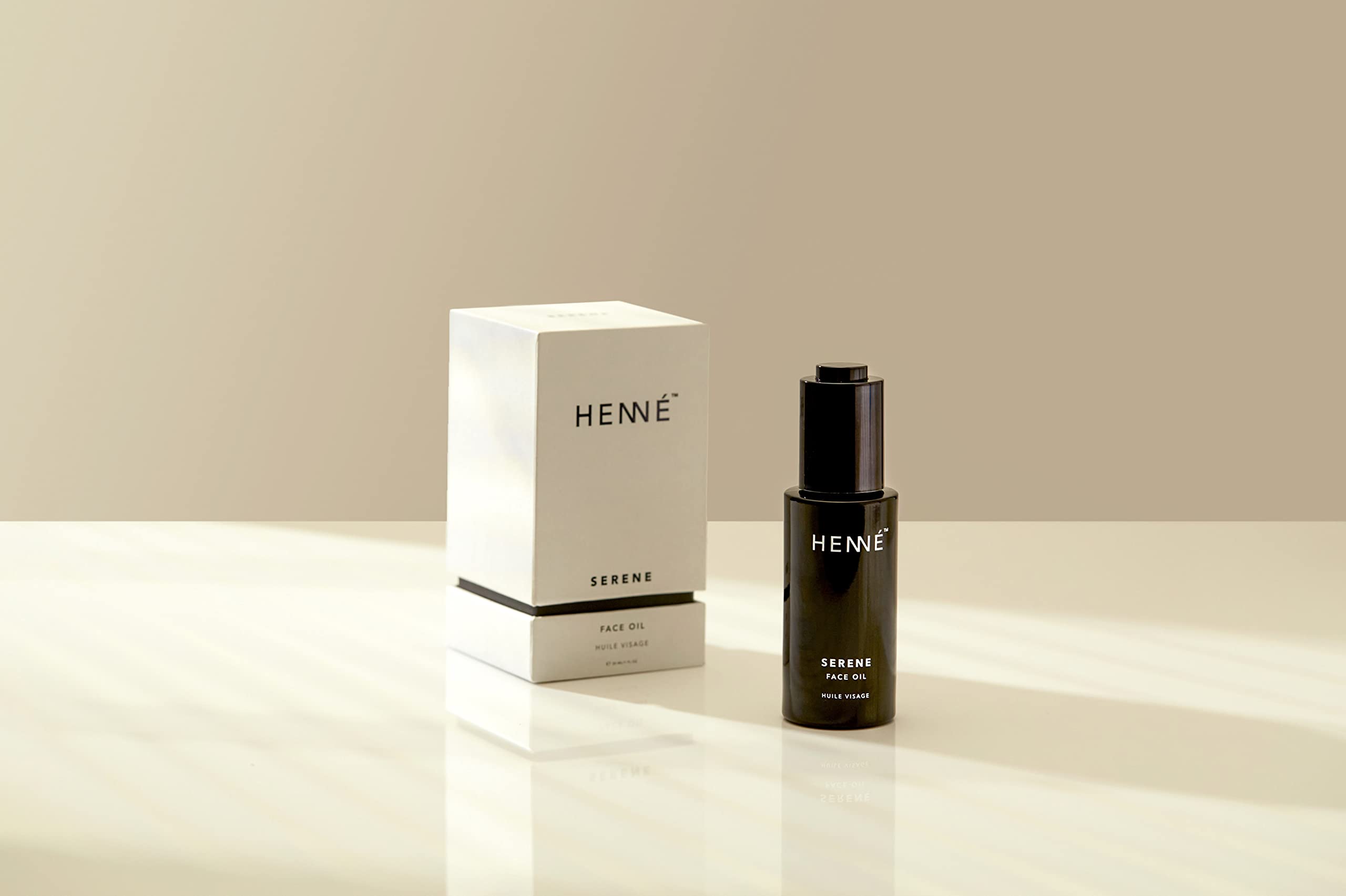Henné Organics Serene Face Oil - Vegan, Non-Comedogenic Facial Oil for Sensitive Skin - Balances & Hydrates - 1 fl oz - Perfect for Daily Skincare Routine & Nighttime Use