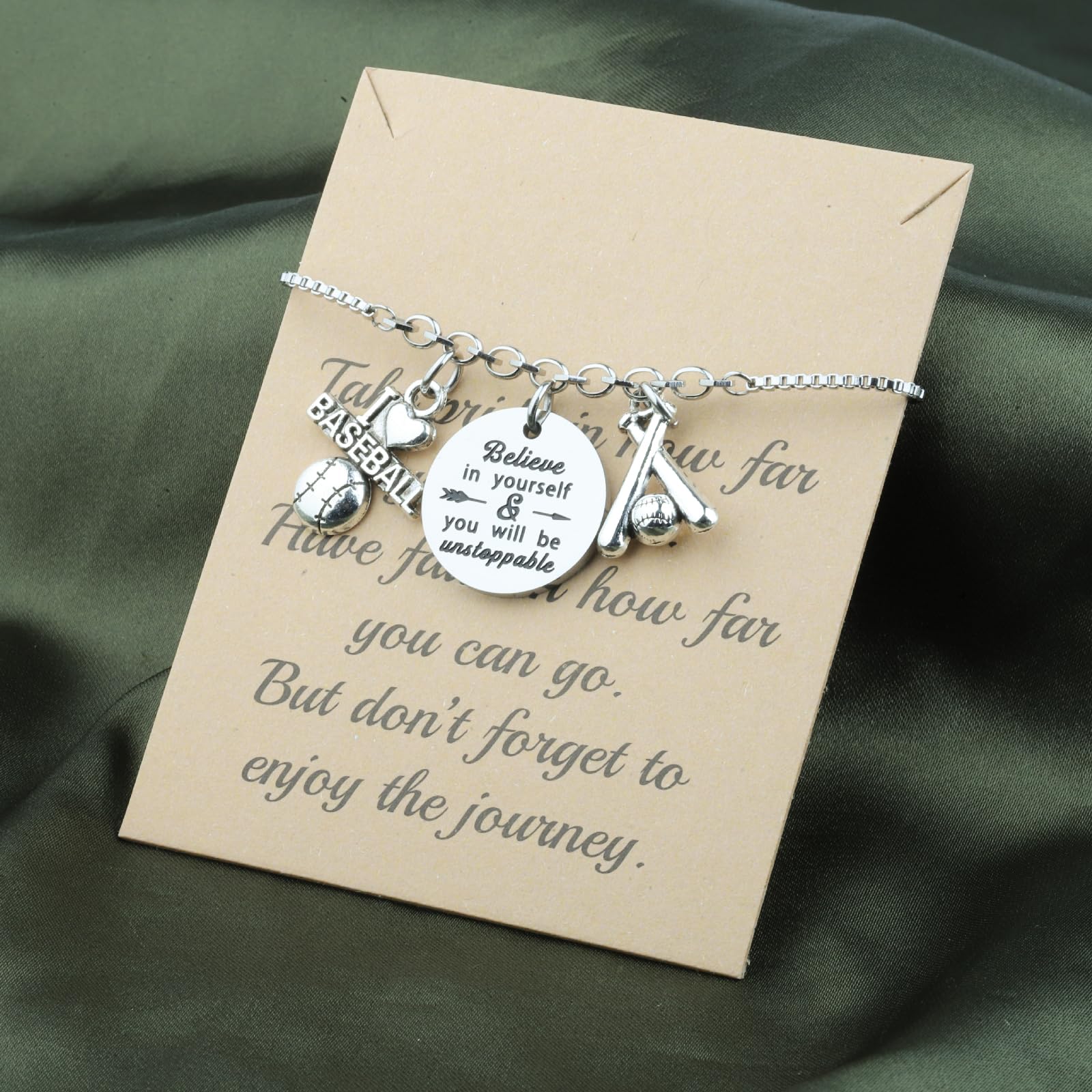 FUSTMW Baseball Keychain - Unique Softball Player Charm Gift for Baseball Moms & Players - Inspirational Baseball Jewelry for Fans - Perfect for Game Days, Team Gifts & Sports Enthusiasts