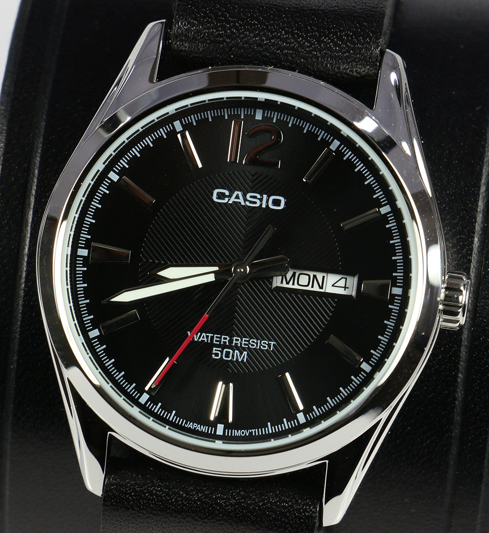 Casio Men's Analog Stainless Steel Wristwatch MTP-1335PD-1A - Classic Business & Casual Timepiece for Office, Dating & Everyday Wear