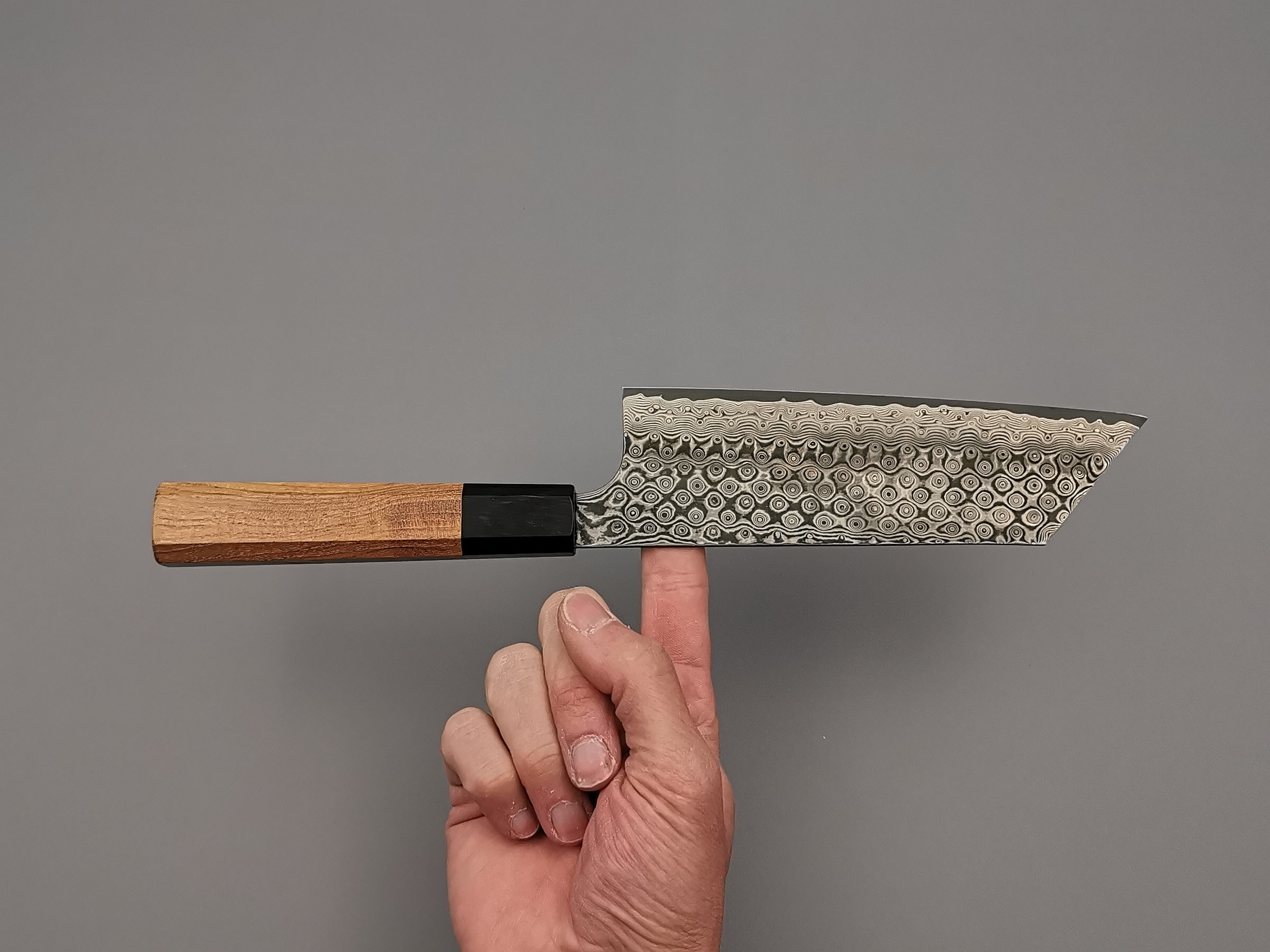 Nigara Hamono SG2 Damascus Kiritsuke Nakiri Knife - Japanese Chef Knife for Professional Slicing, Dicing & Vegetable Prep - Perfect for Home Cooks & Sushi Chefs
