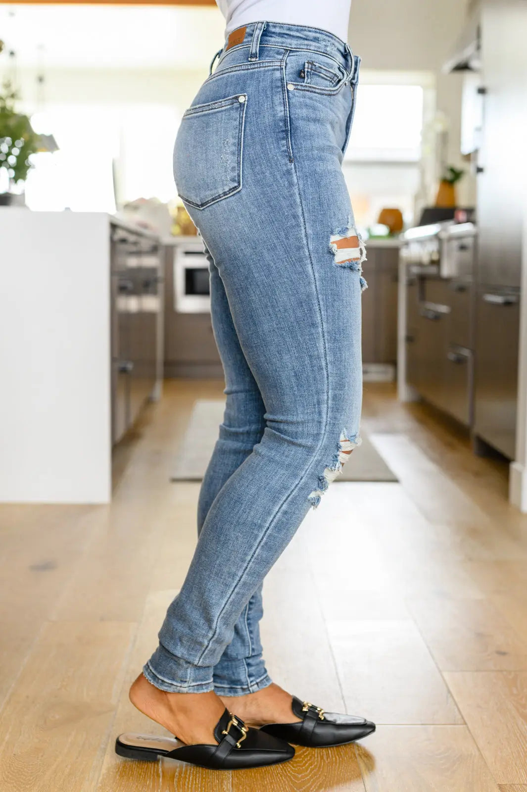 Juno Tall Skinny Destroyed Jeans for Women - High Waisted Ripped Denim Pants | Perfect for Casual Outfits, Streetwear & Night Out
