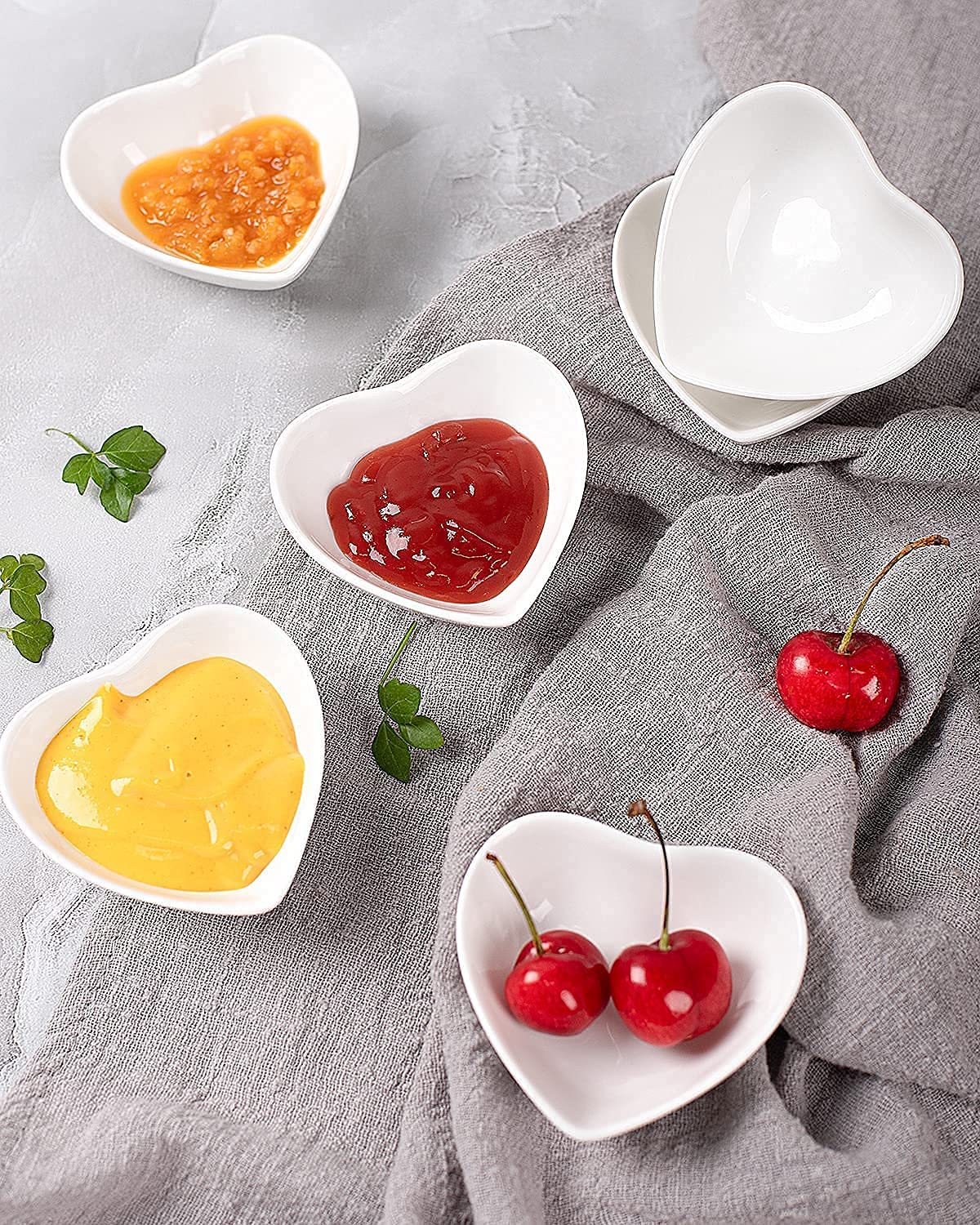 Delling Heart Porcelain Dessert Plates - 7.3 Inch White Appetizer Plates, Set of 12 - Perfect for Salads, Small Dishes, Soy Sauce, and Party Serving - Elegant Tableware for Restaurants, Weddings, and Home Dining