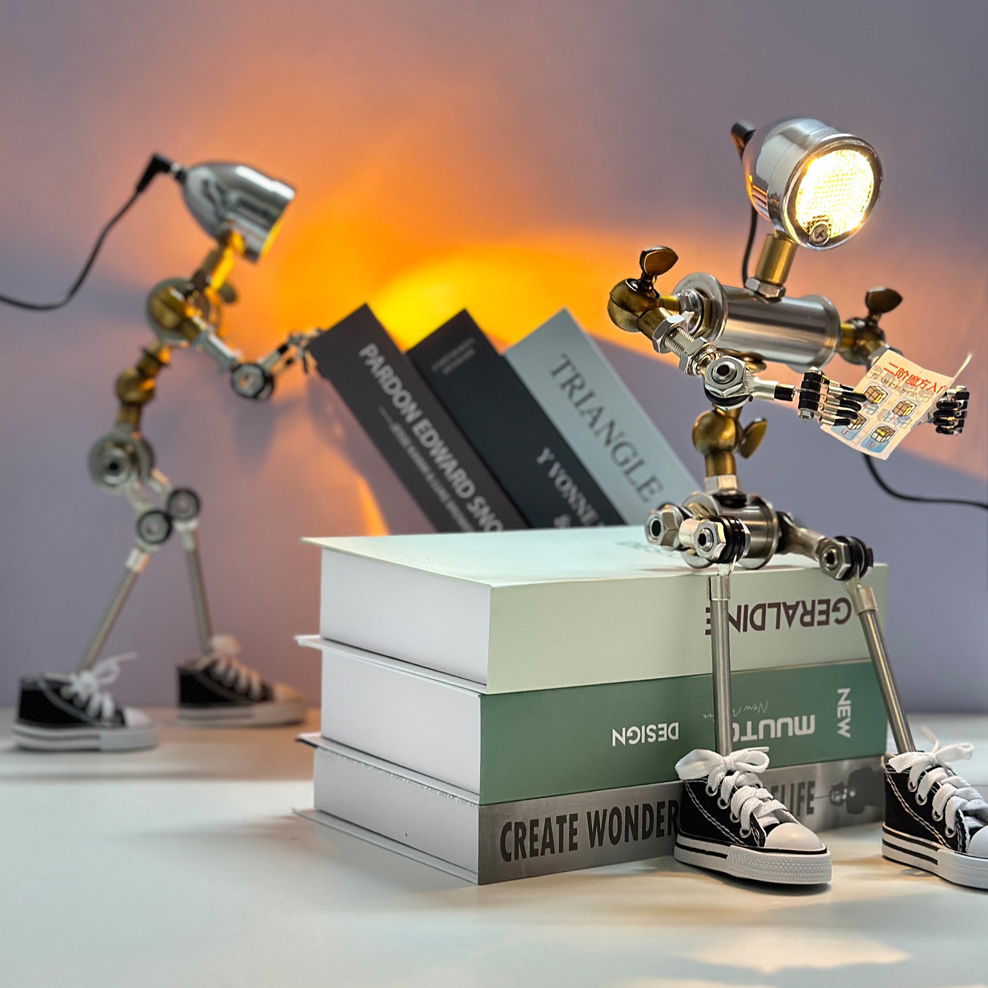 Cyberpunk Robot-Shaped LED Table Lamp - 19