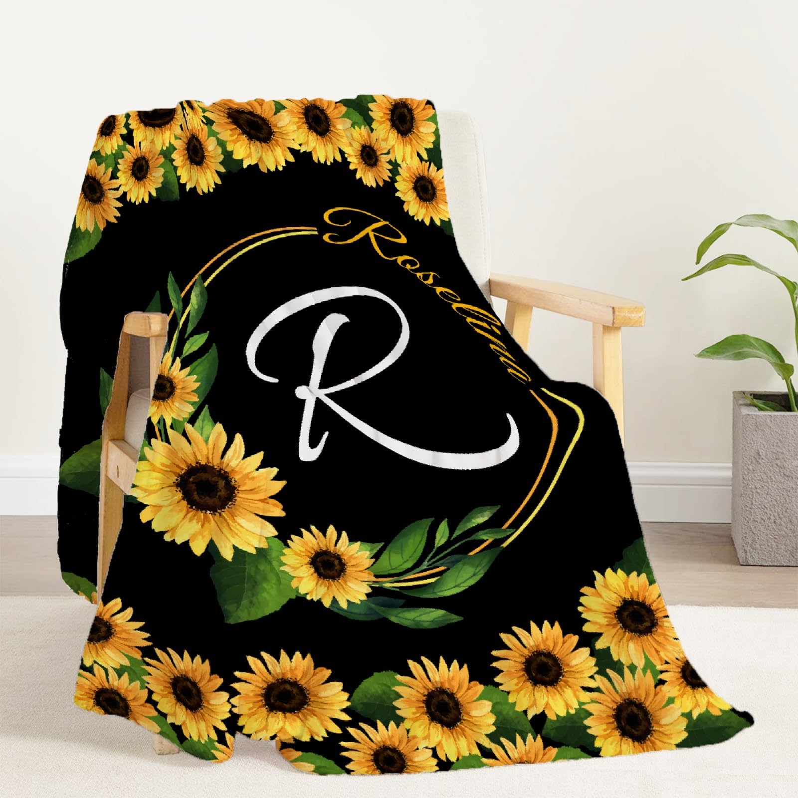 Personalized Baby Blankets for Girls & Boys - Custom Name Baby Blanket, Soft Plush Fleece Throw with Sunflower Design - Cozy Newborn Gift for Baby Showers, Birthdays & Family Keepsakes