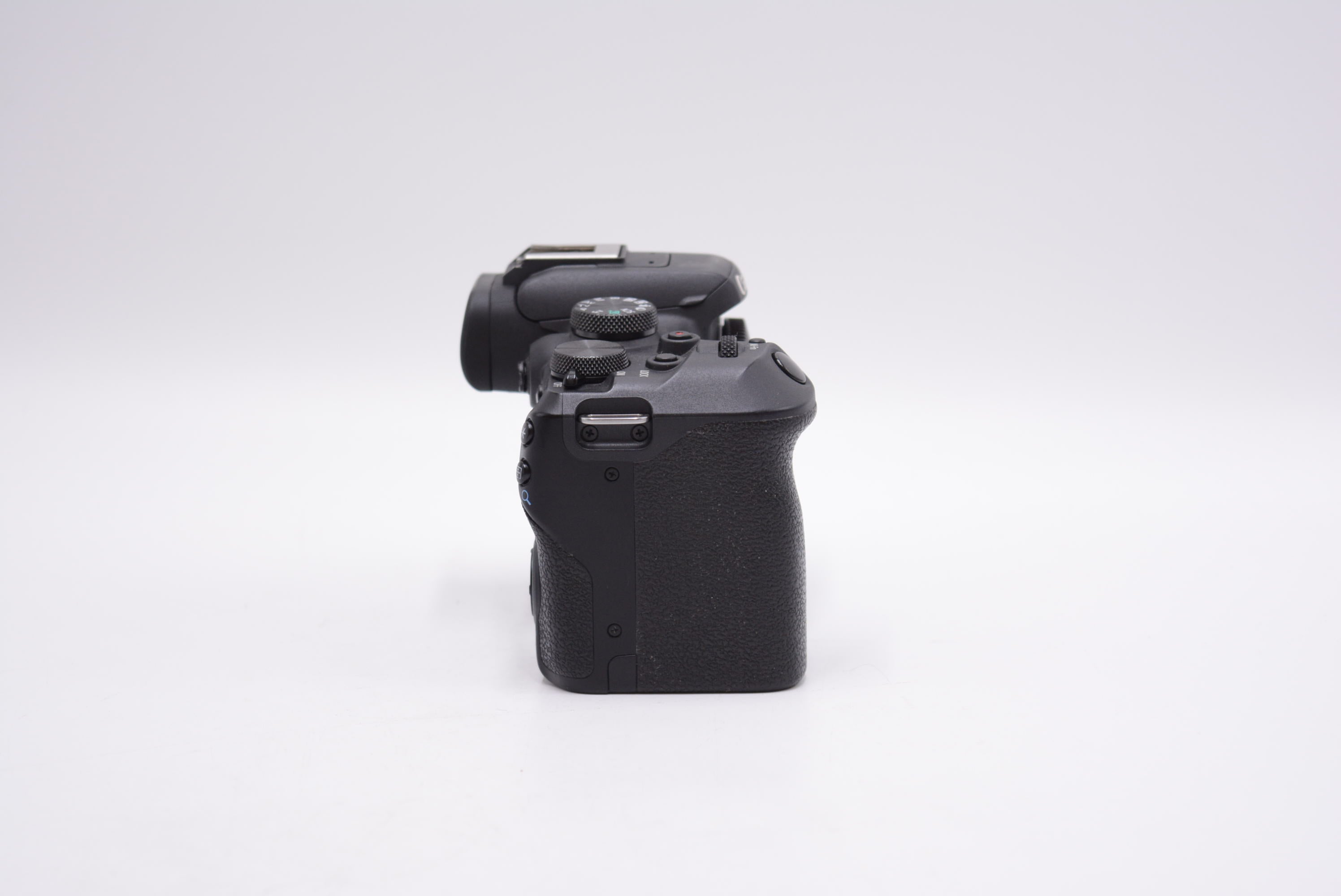 Canon EOS R10 Mirrorless Camera with RF-S 18-45mm Lens - 24.2MP APS-C Sensor, 4K Video, Dual Pixel AF | Perfect for Vlogging, Travel Photography & Content Creation