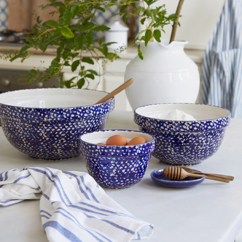 Casafina Abbey Mixing Bowl Set - 3-Piece Stainless Steel Mixing Bowls with Non-Slip Base for Baking, Cooking & Food Prep - Perfect for Kitchen, Restaurant & Home Use