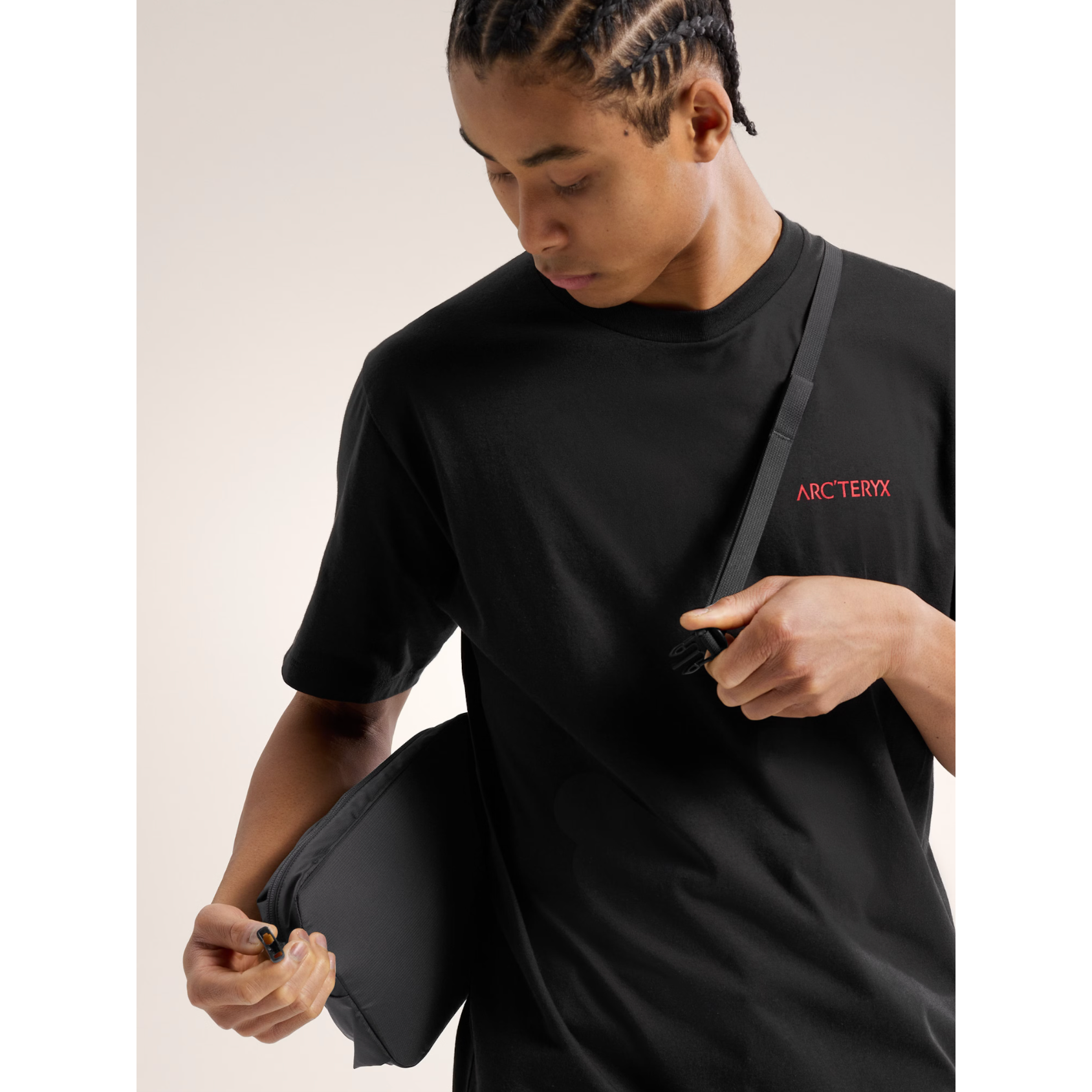 Arc'teryx Heliad Crossbody Bag - Lightweight & Waterproof Travel Shoulder Bag for Hiking, Commuting & Everyday Use