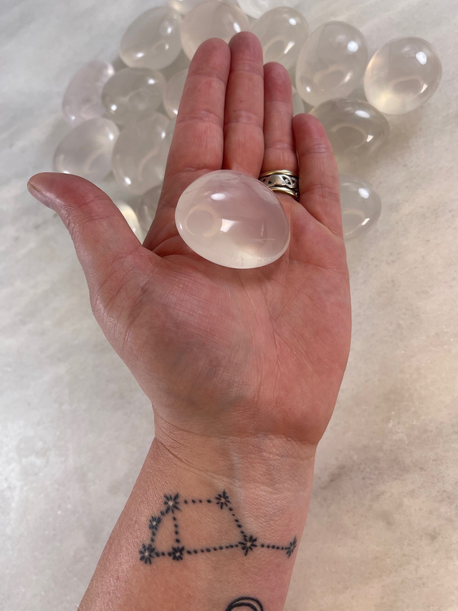 Natural Pearl Quartz Palm Stone for Relaxation & Stress Relief - Healing Crystal for Meditation, Yoga, and Spiritual Balance