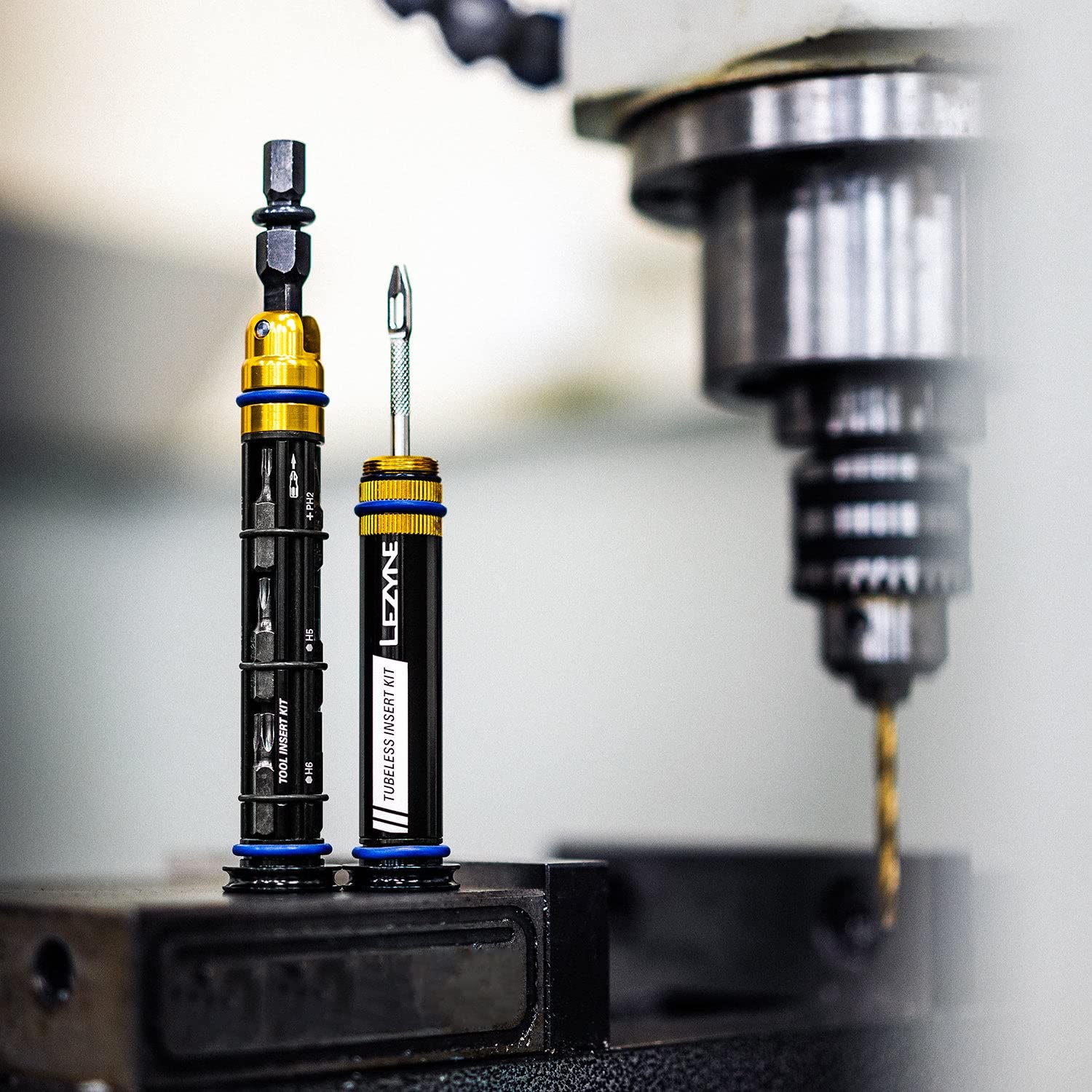 LEZYNE DUAL Tubeless Bike Tire Repair Kit - Complete Puncture Repair Tool Set with Valve Core Tool & Sealant (Black) - Perfect for Mountain Biking, Road Cycling & Emergency Trailside Repairs