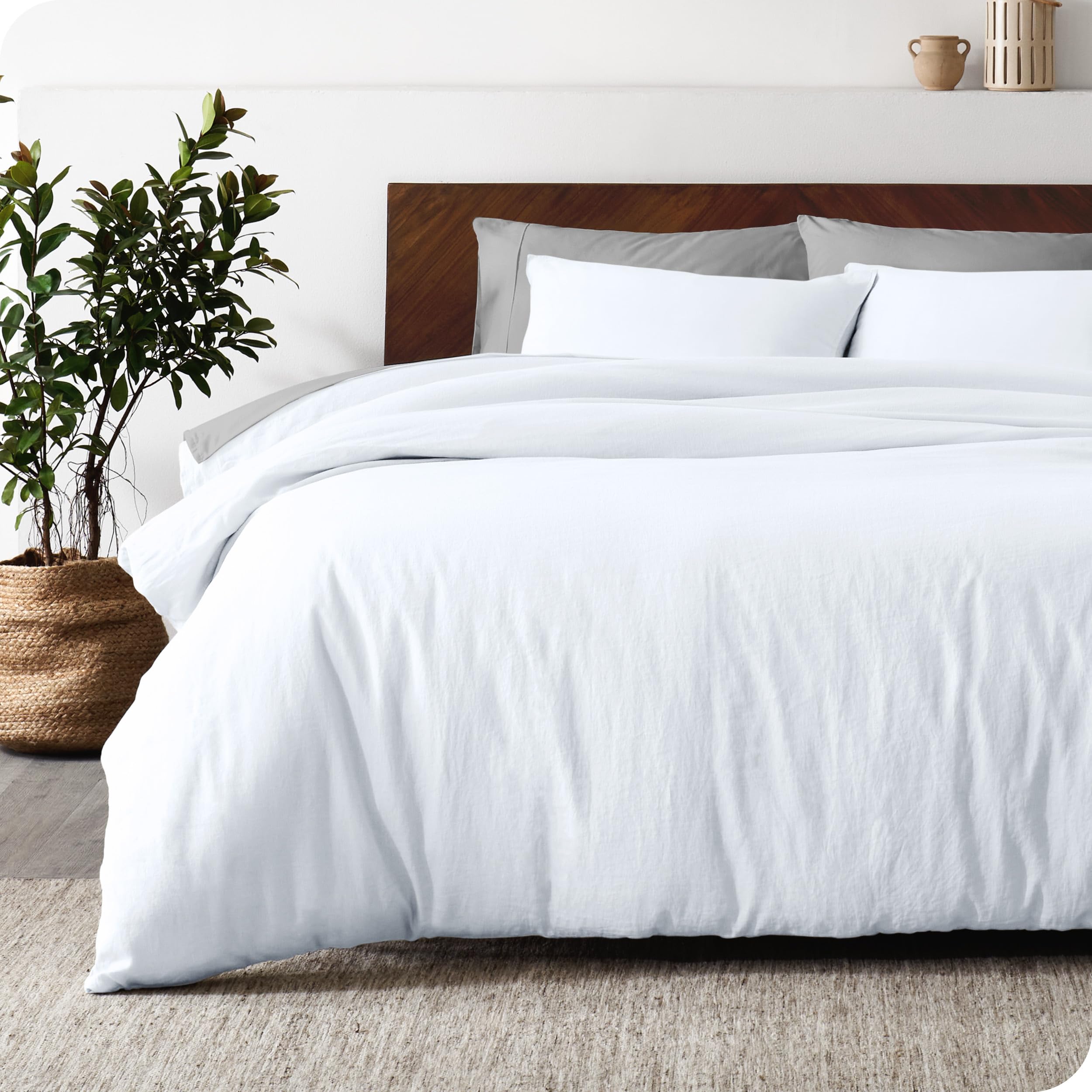 Bare Home Queen Duvet Cover Set - 100% European Linen Bedding - Breathable, Durable & Soft White - Includes Duvet Cover & Pillow Shams (Full/Queen Size) - Perfect for Luxury Bedroom Decor & All-Season Comfort