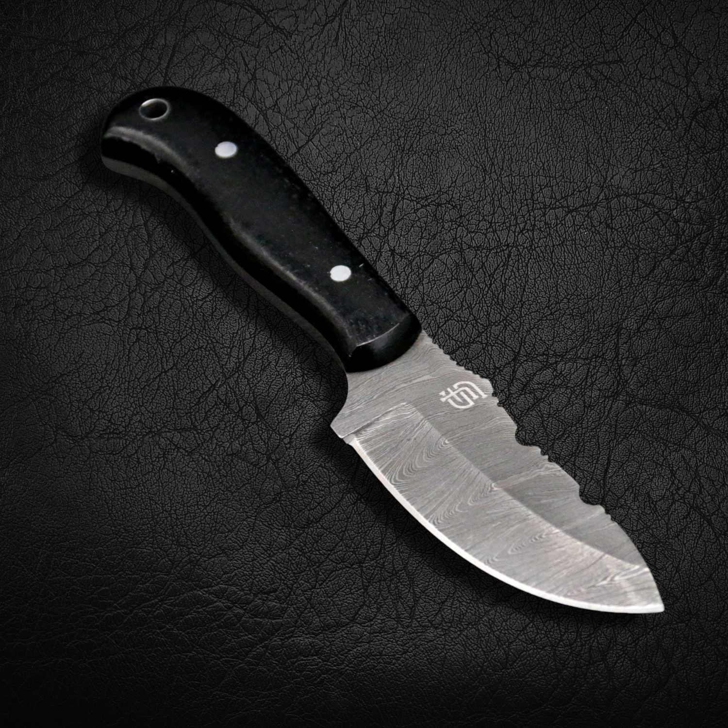 Premium Shackleton Damascus Steel Skinner Knife - High-Quality Hunting, Outdoor & Survival Tool for Camping, Bushcraft & Skinning Game