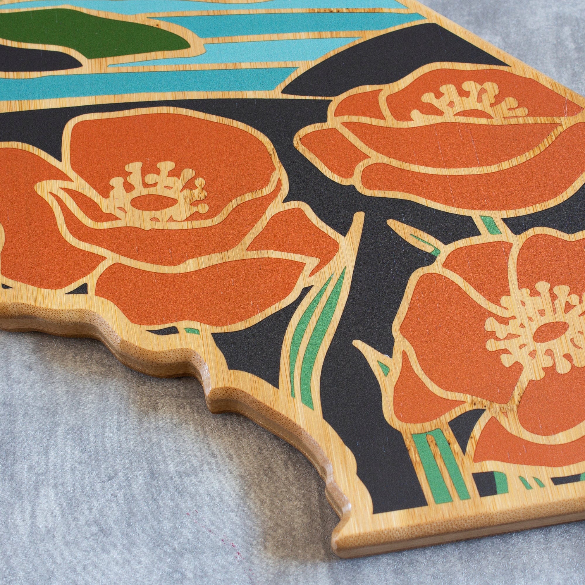 California-Inspired Wooden Cutting Board with Summer Stokes Artwork – Perfect for Kitchen Prep, Charcuterie Boards & Home Decor