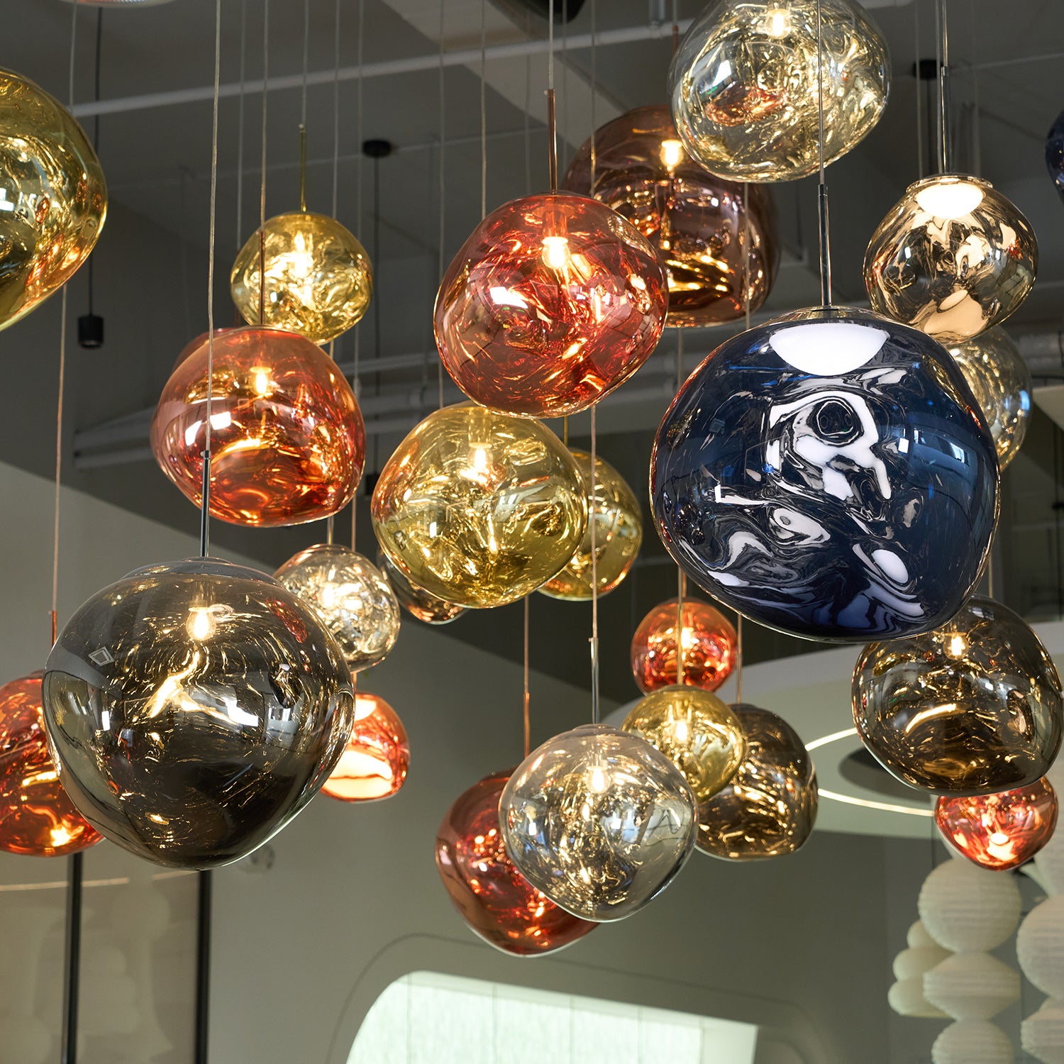 Modern Multi Lava Round Pendant Lamp - Stylish Hanging Light Fixture for Living Room, Bedroom, or Dining Room Decor