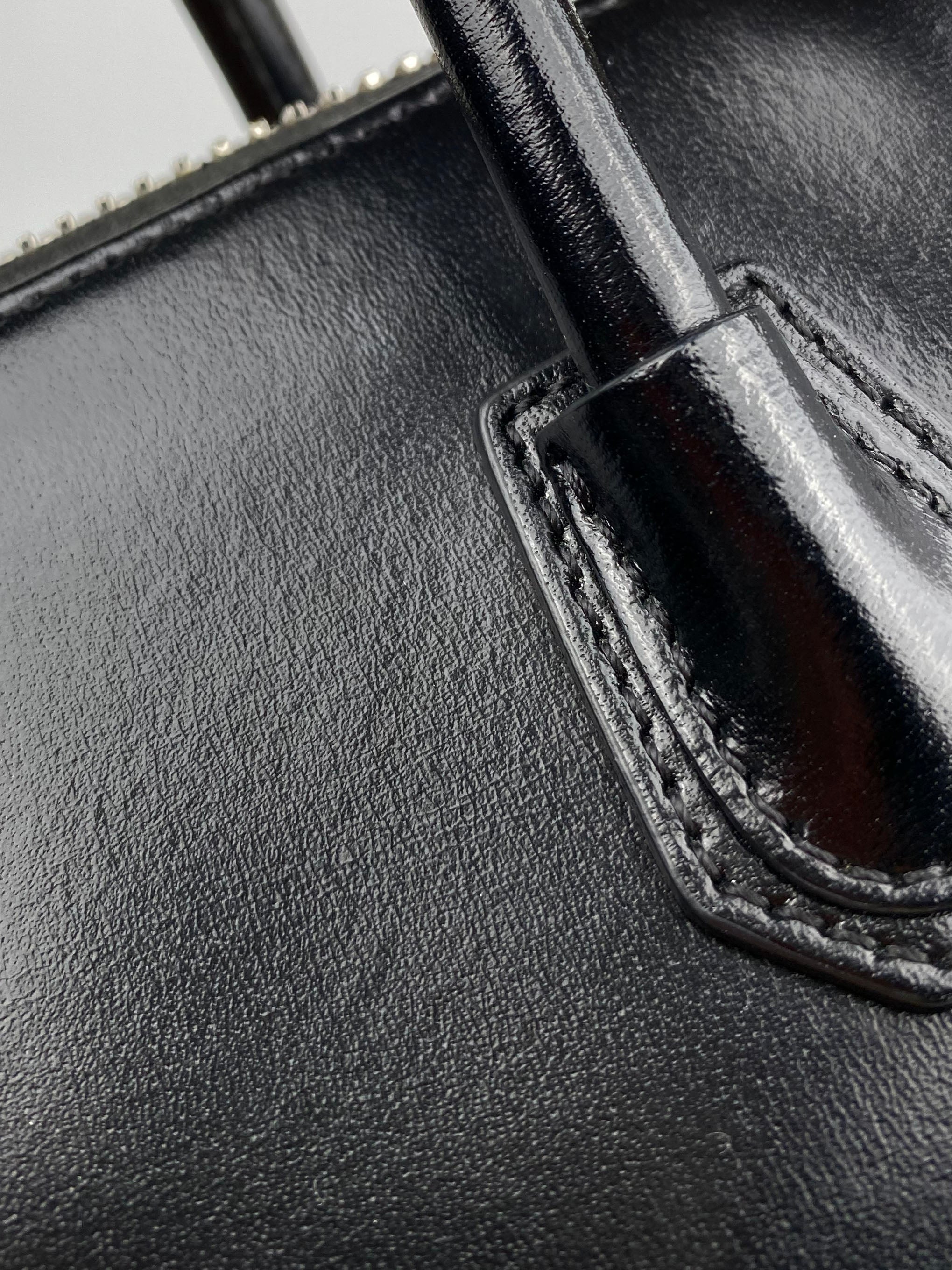 Givenchy Mini Black Antigona Bag - Luxury Crossbody Handbag for Women | Perfect for Date Night, Work & Travel Accessories