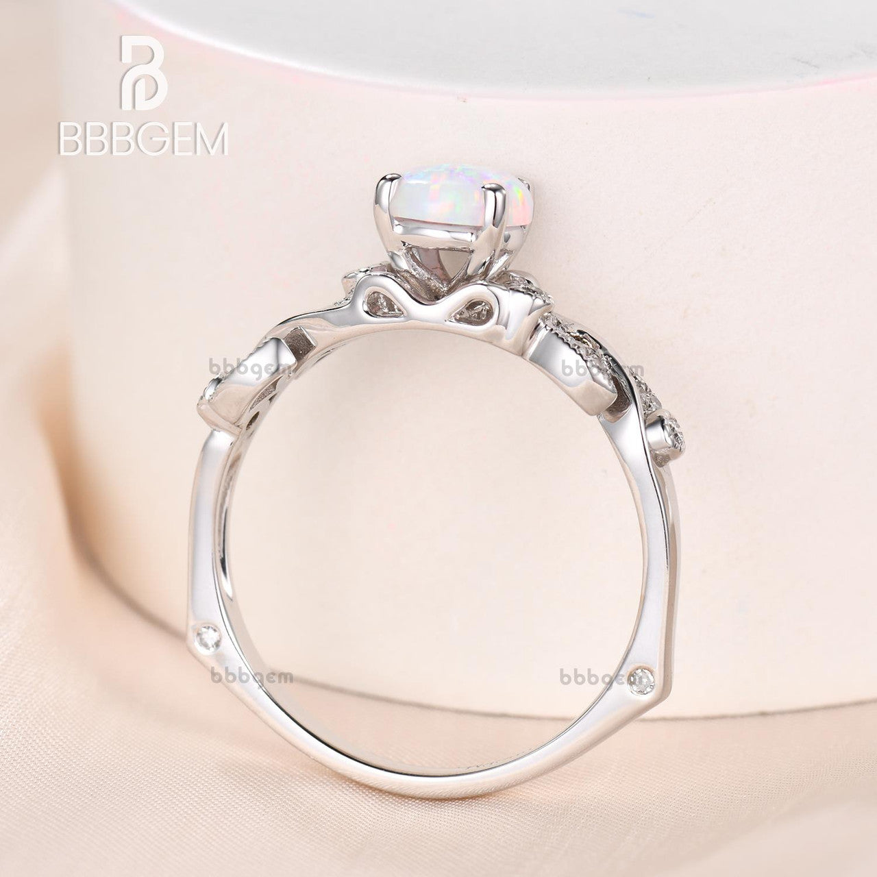 14K & 18K Rose Gold Opal Engagement Ring - Round Cut Art Deco Wedding Band with Milgrain Detailing - Vintage Style Anniversary Gift Set for Women - Perfect for Proposals, Weddings & Special Occasions