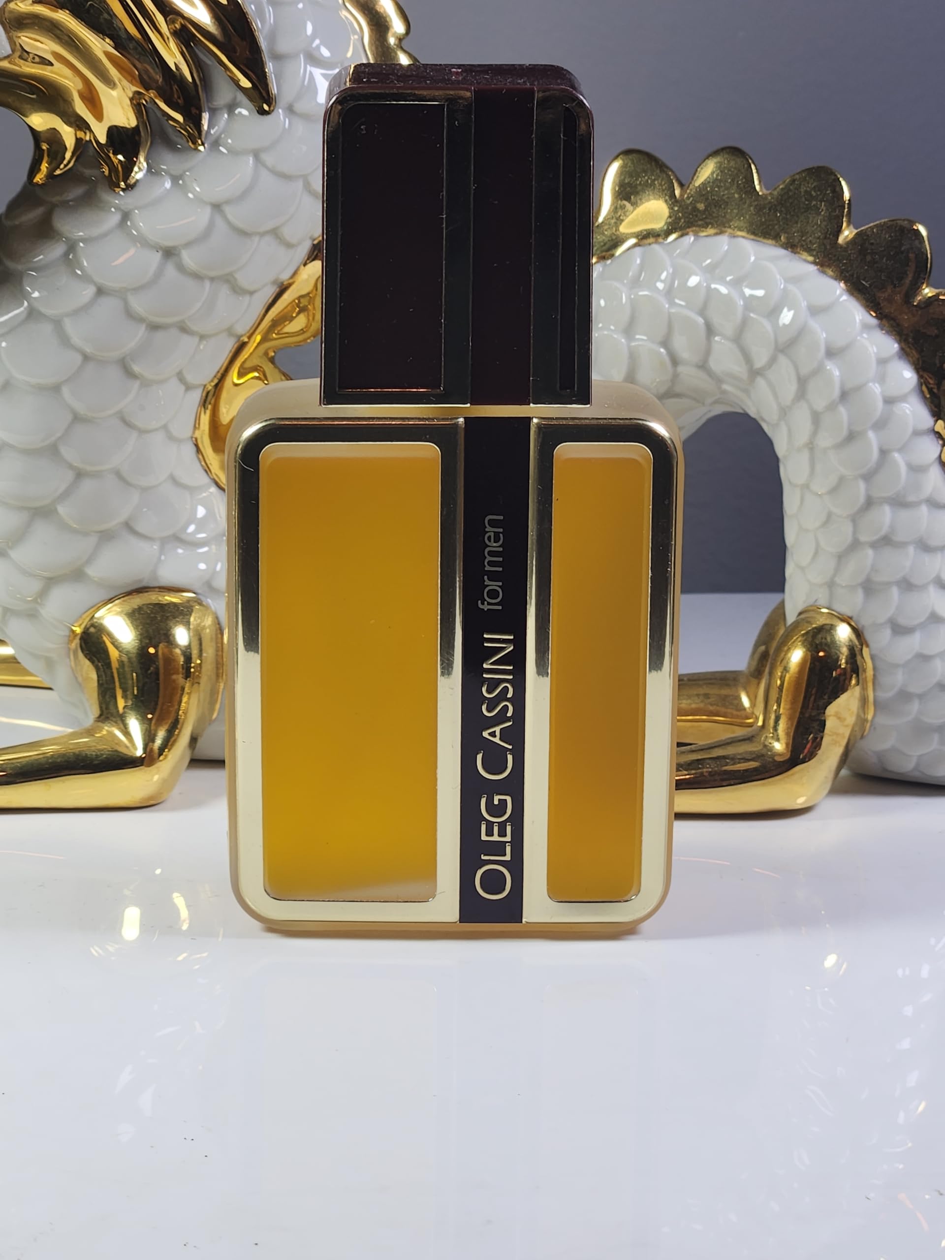 Oleg Cassini Men's Cologne 2.0oz Spray - Vintage 1976 Fragrance for Men | Classic Eau de Toilette for Daily Wear, Date Night & Special Occasions