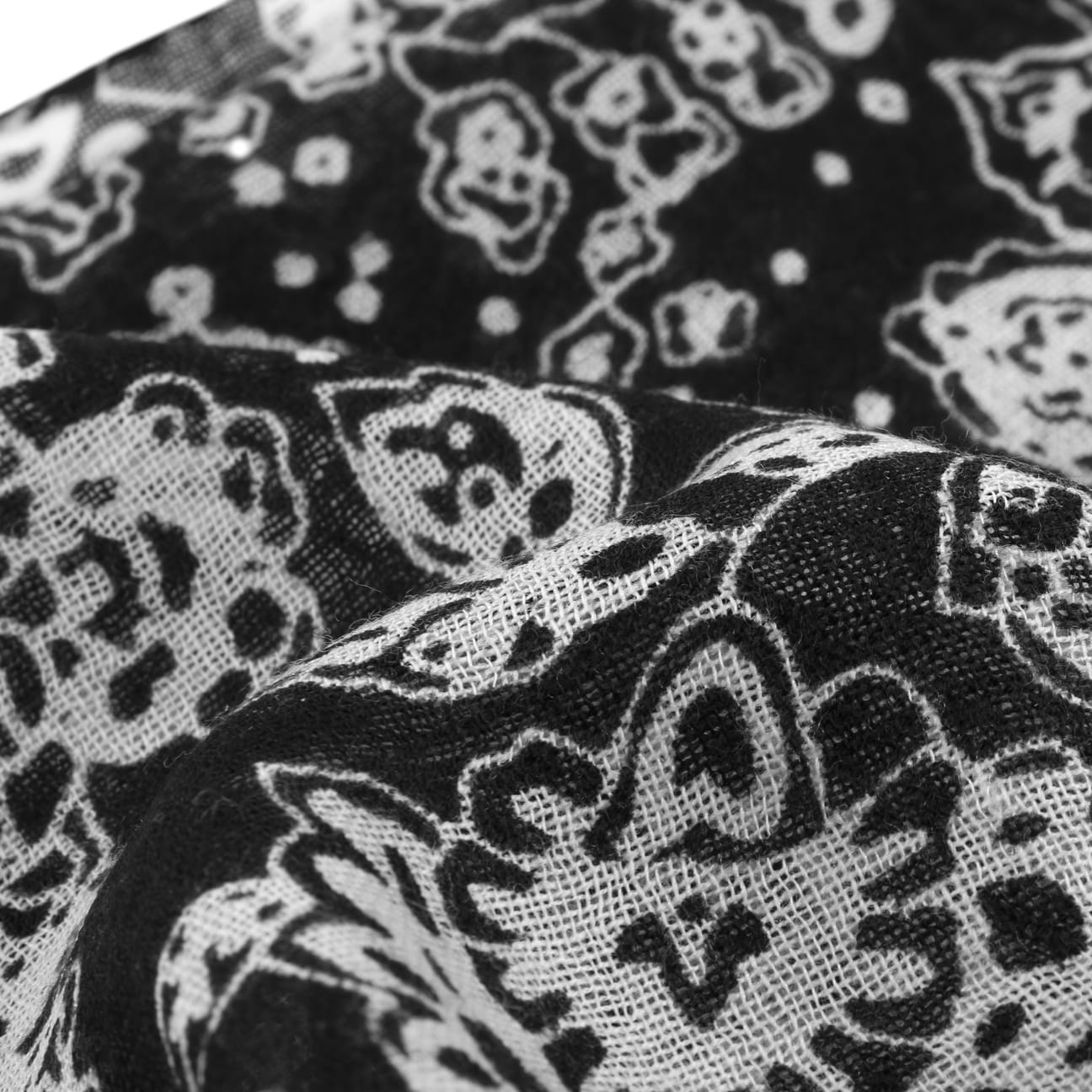 Stylish Paisley Print Summer Scarf for Women - Lightweight Fashion Accessory by Stetson - Perfect for Beach, Travel and Outdoor Activities