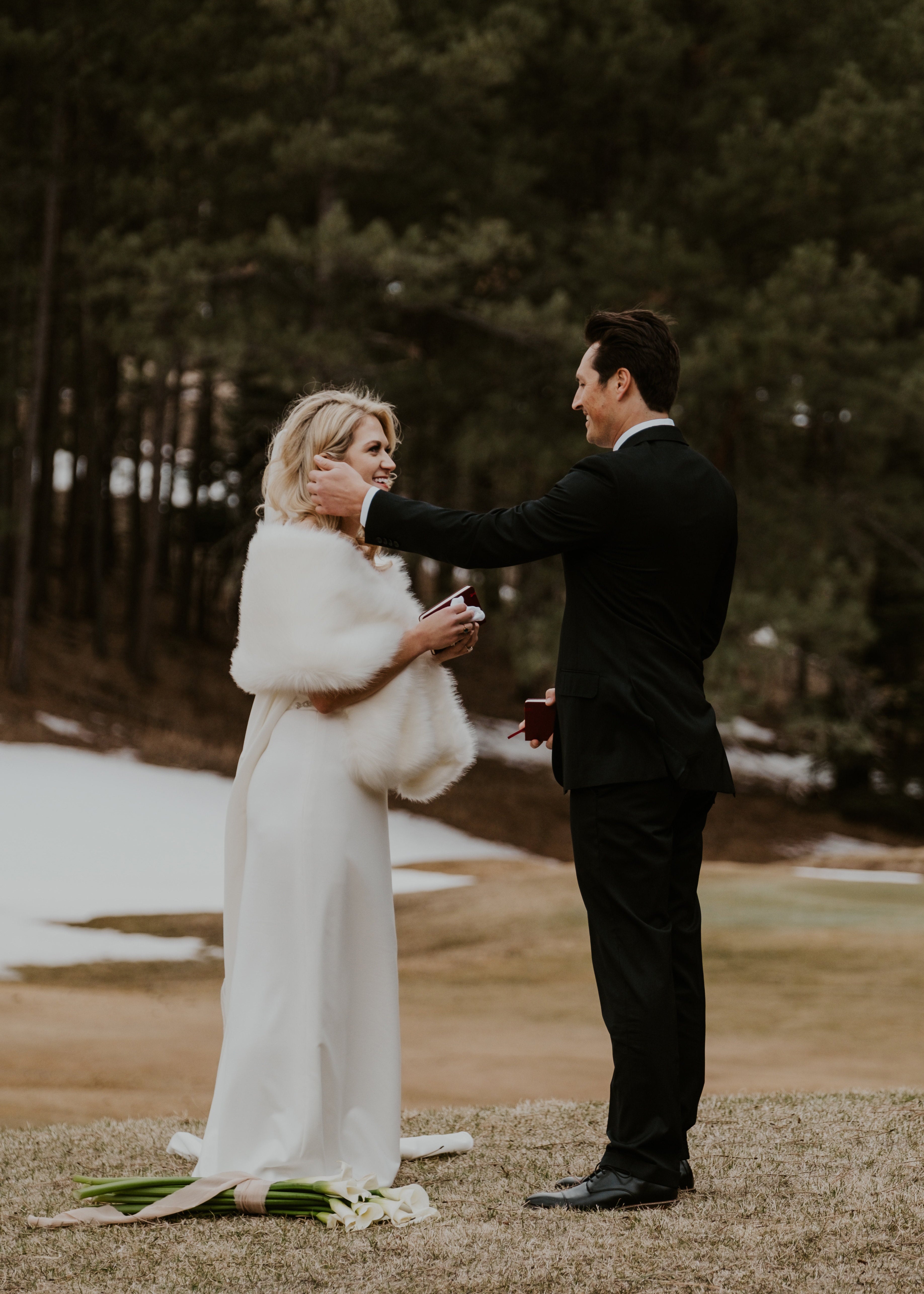 Ivory White Faux Fur Shawl for Brides - Elegant Wedding Wrap (Lilian Ivy03) - Perfect for Winter Weddings, Bridal Portraits & Formal Events