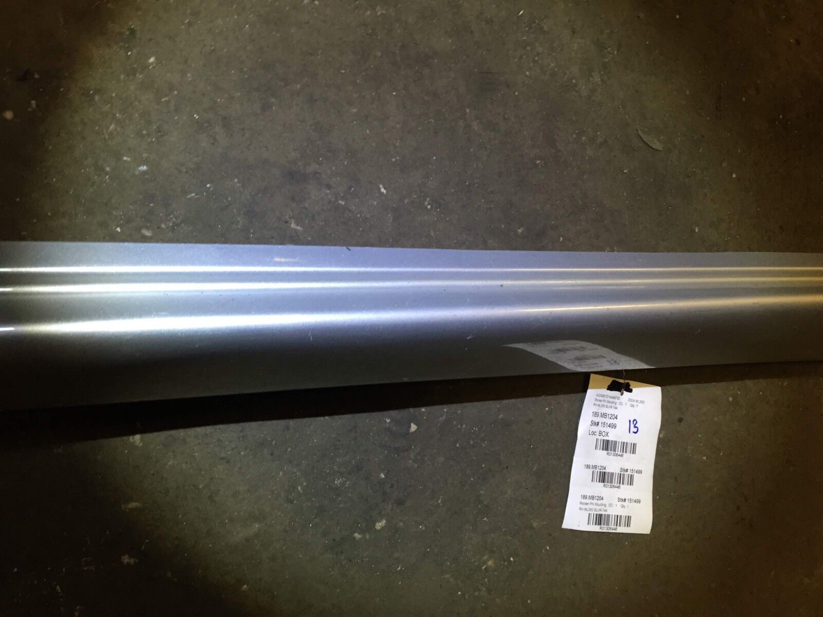Genuine OEM Mercedes ML350 Right Passenger Side Rocker Panel Molding 00-05 | Perfect Fit for ML350 W163 Models | Replacement for Damaged or Worn Rocker Panels