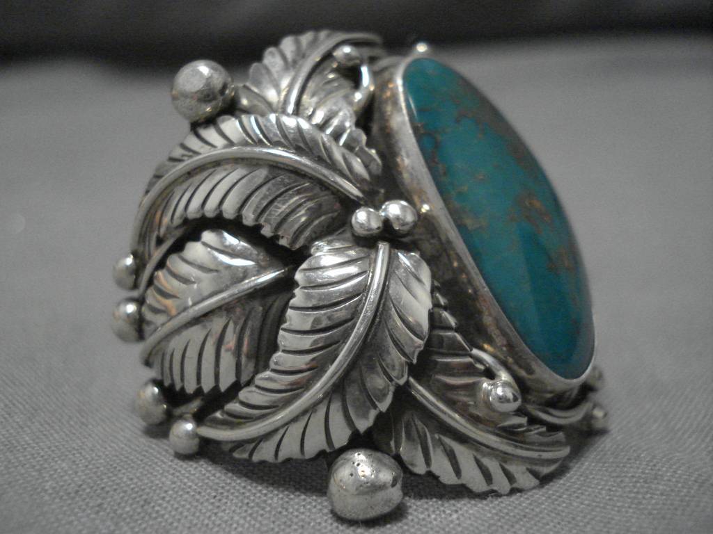 Vintage Navajo Royston Turquoise Sterling Silver Ring - Authentic Native American Jewelry for Women & Men - Perfect for Boho, Western & Southwest Style Fashion