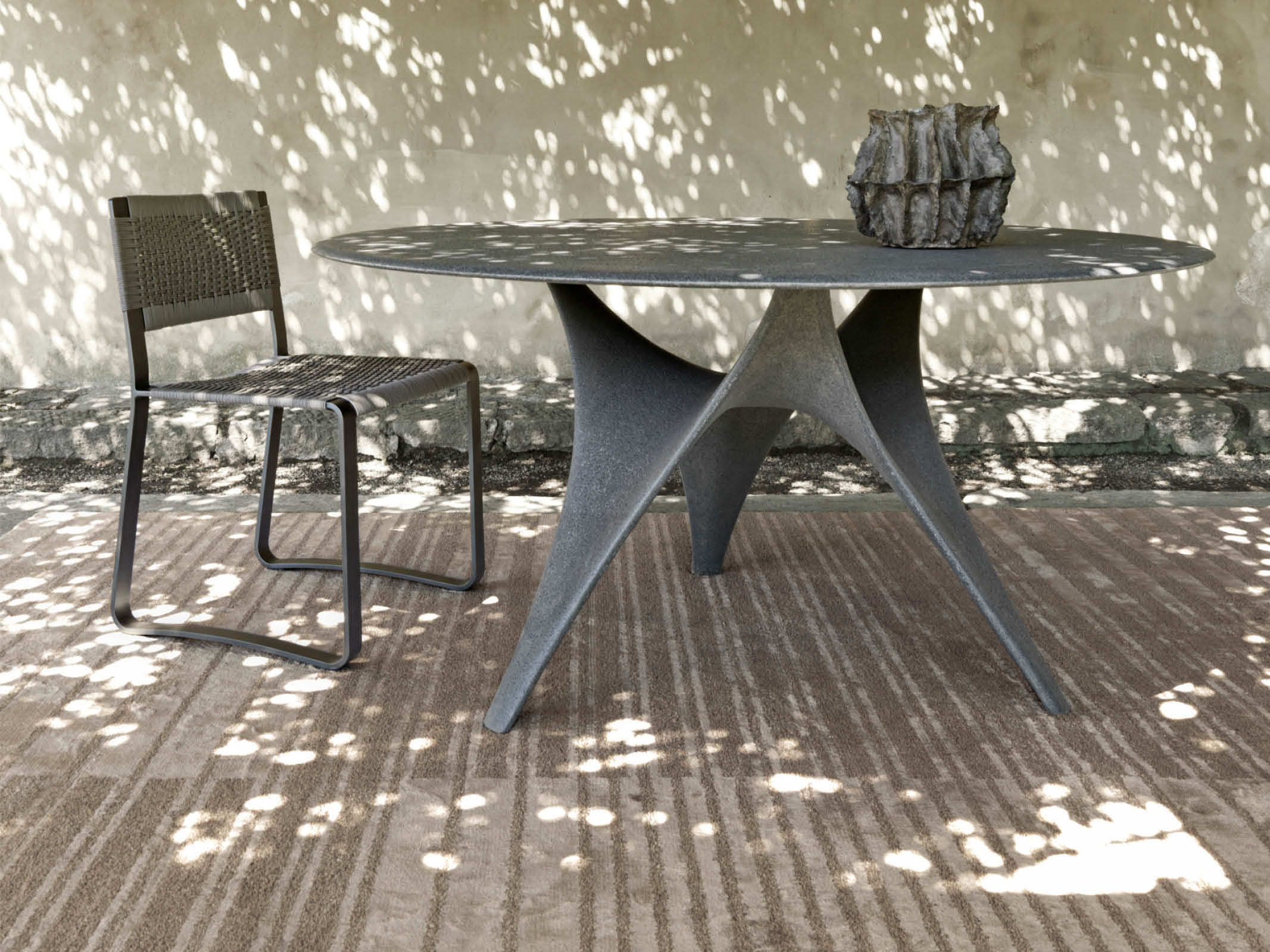 Arc Outdoor Dining Table - Weather-Resistant Patio Furniture for Backyard, Garden & Poolside - Perfect for Al Fresco Dining & Entertaining