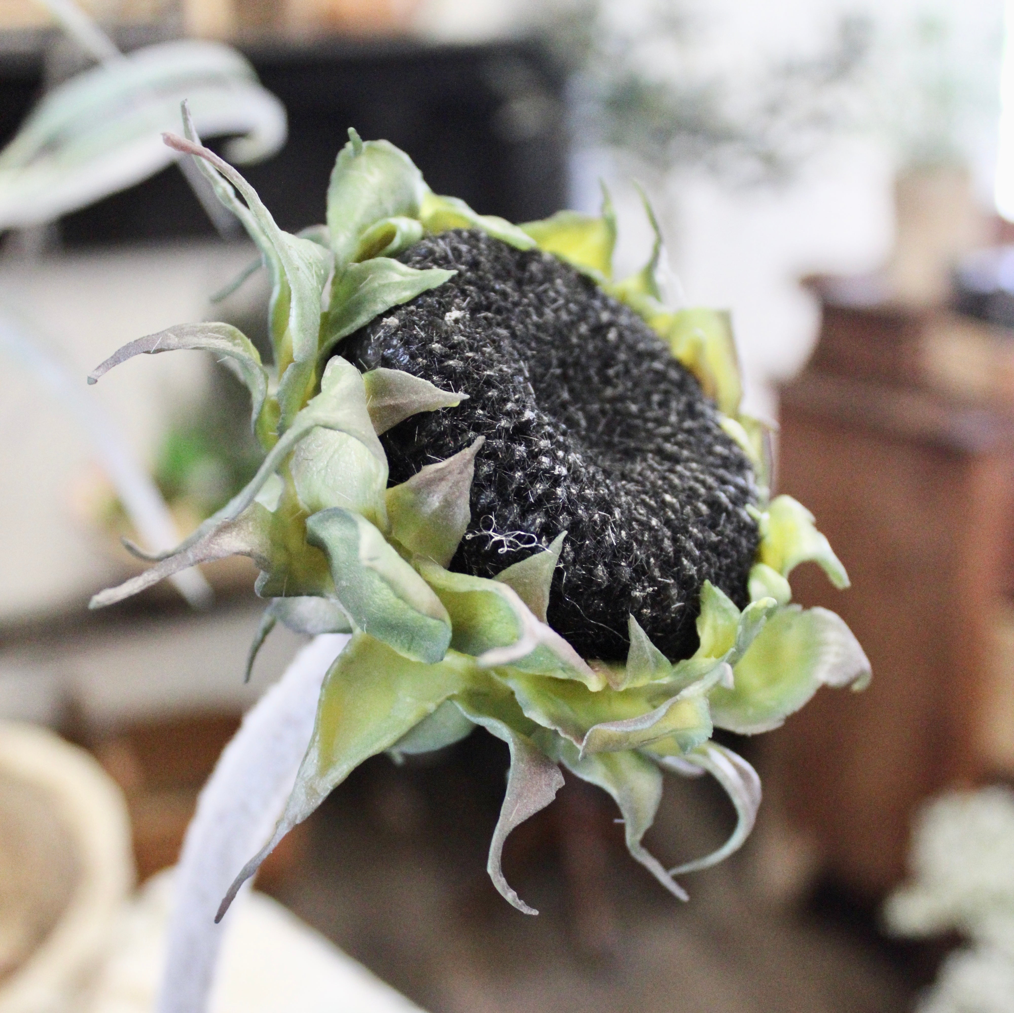 Premium Black Sunflower Stems - Bulk Artificial Sunflower Stalks for Home Decor, Wedding Bouquets, and Floral Arrangements - Perfect for DIY Crafts, Centerpieces, and Party Decorations