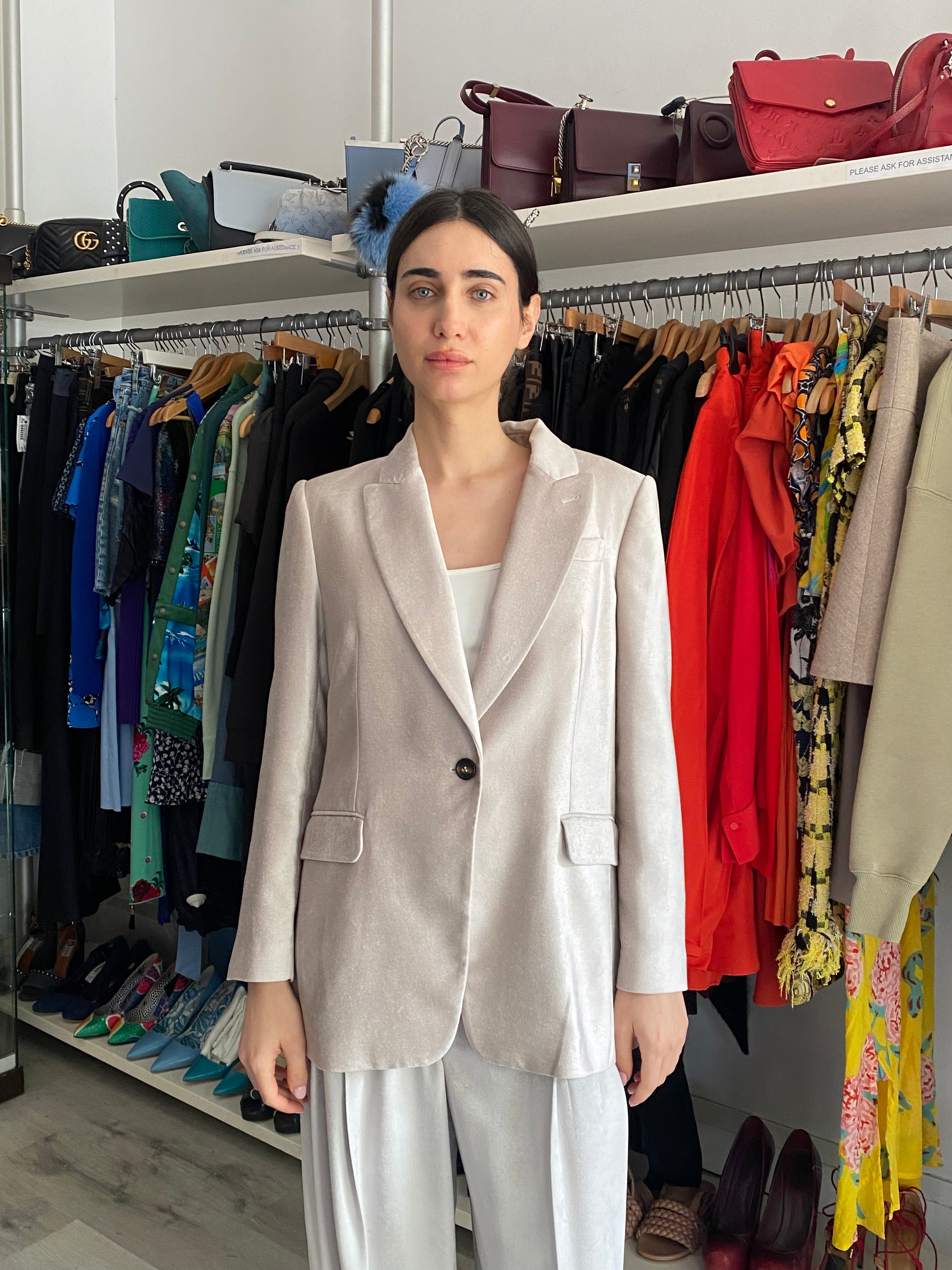 Brunello Cucinelli Women's Blush Beige Velvet Blazer Jacket - Italian Size 44 / US 8 - Elegant Evening Wear for Weddings & Special Occasions