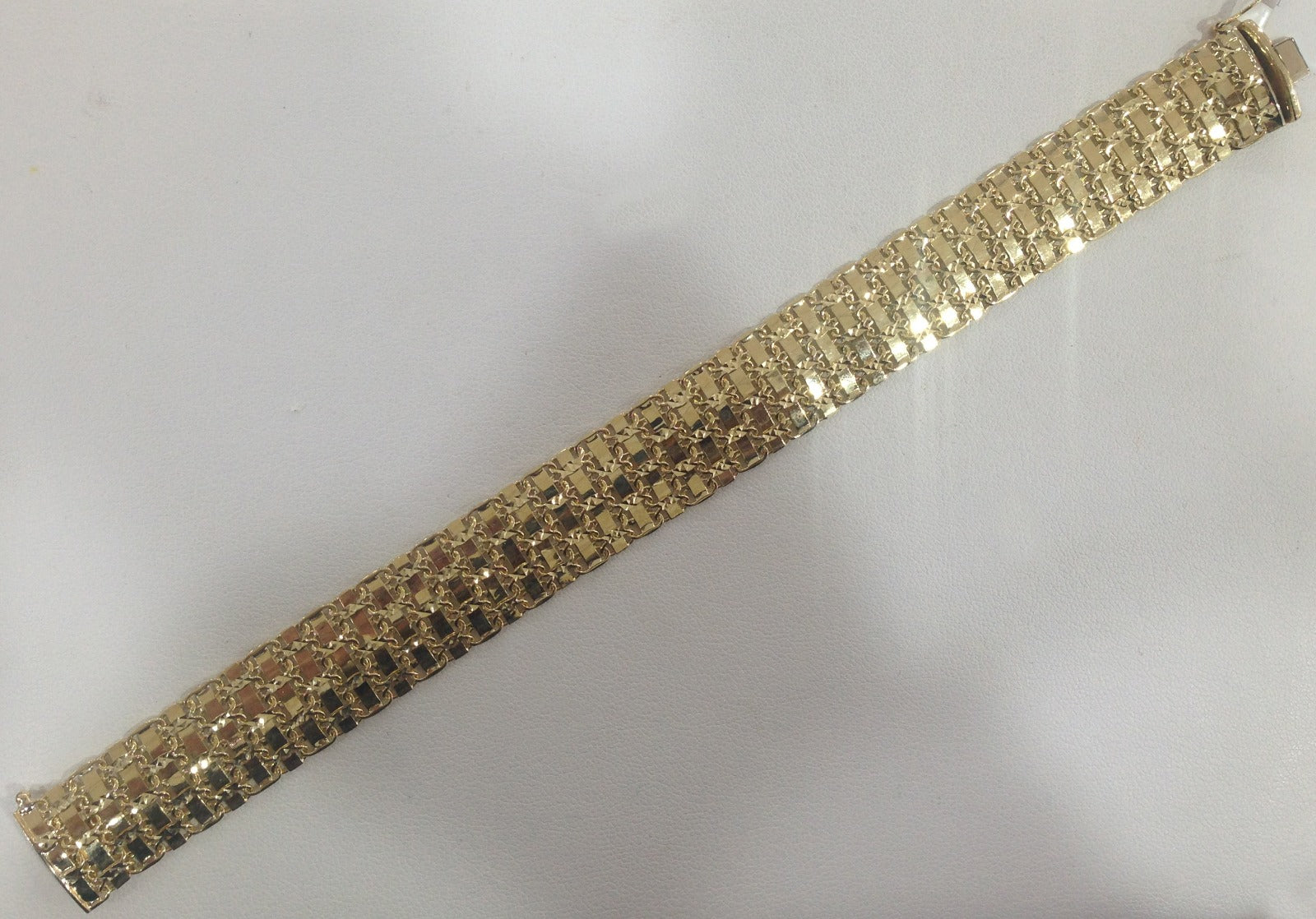 Elegant 14K Gold Bracelet for Women - Dainty & Shiny Jewelry Gift for Her - Perfect for Weddings, Anniversaries & Special Occasions