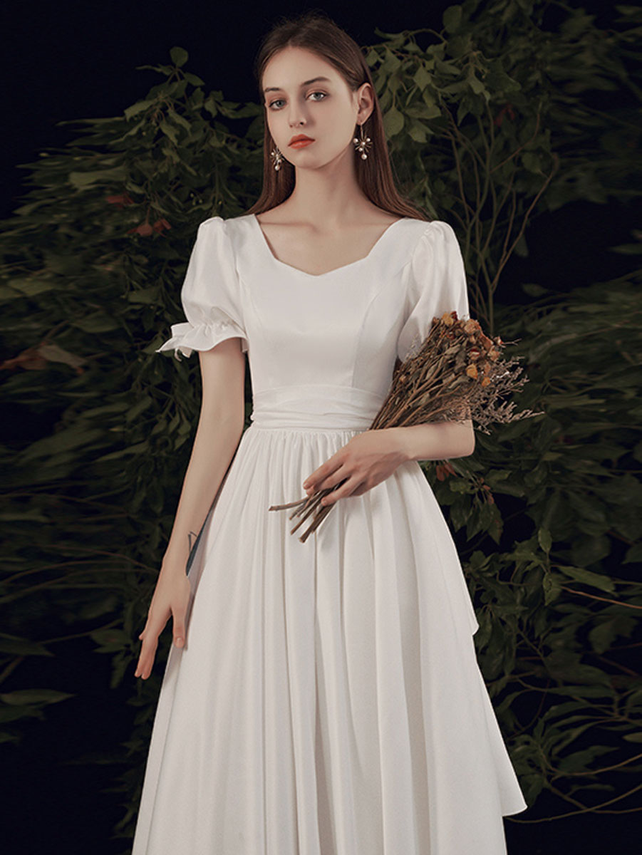 Elegant Ivory Long Prom Dress - White Bridesmaid Gown for Formal Events, Weddings & Evening Parties