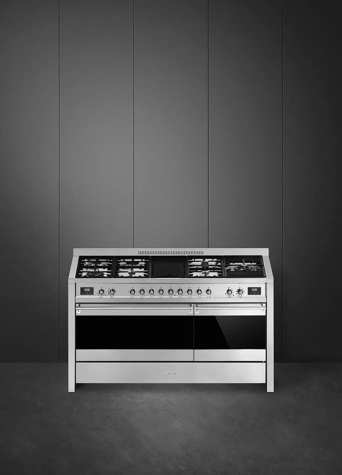 Smeg 150cm Classic Opera Thermoseal Freestanding Cooker - Premium Stainless Steel Gas Range for Professional Home Kitchens | Ideal for Baking, Roasting & Large Family Cooking