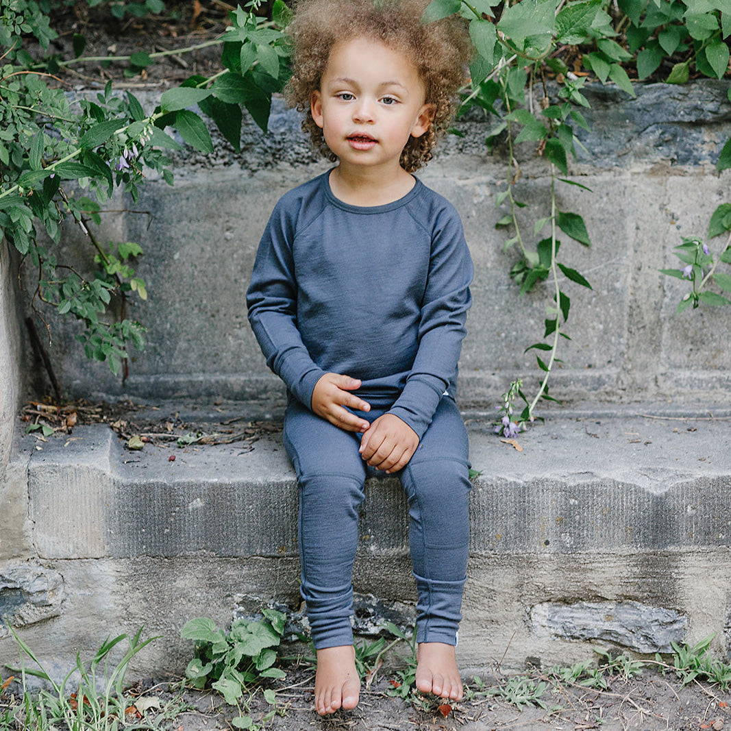 Kids Merino Wool Base Layer & Leggings - Soft Thermal Underwear for Boys & Girls - Storm Gray - Perfect for Winter Sports, Outdoor Activities & Cold Weather Layering