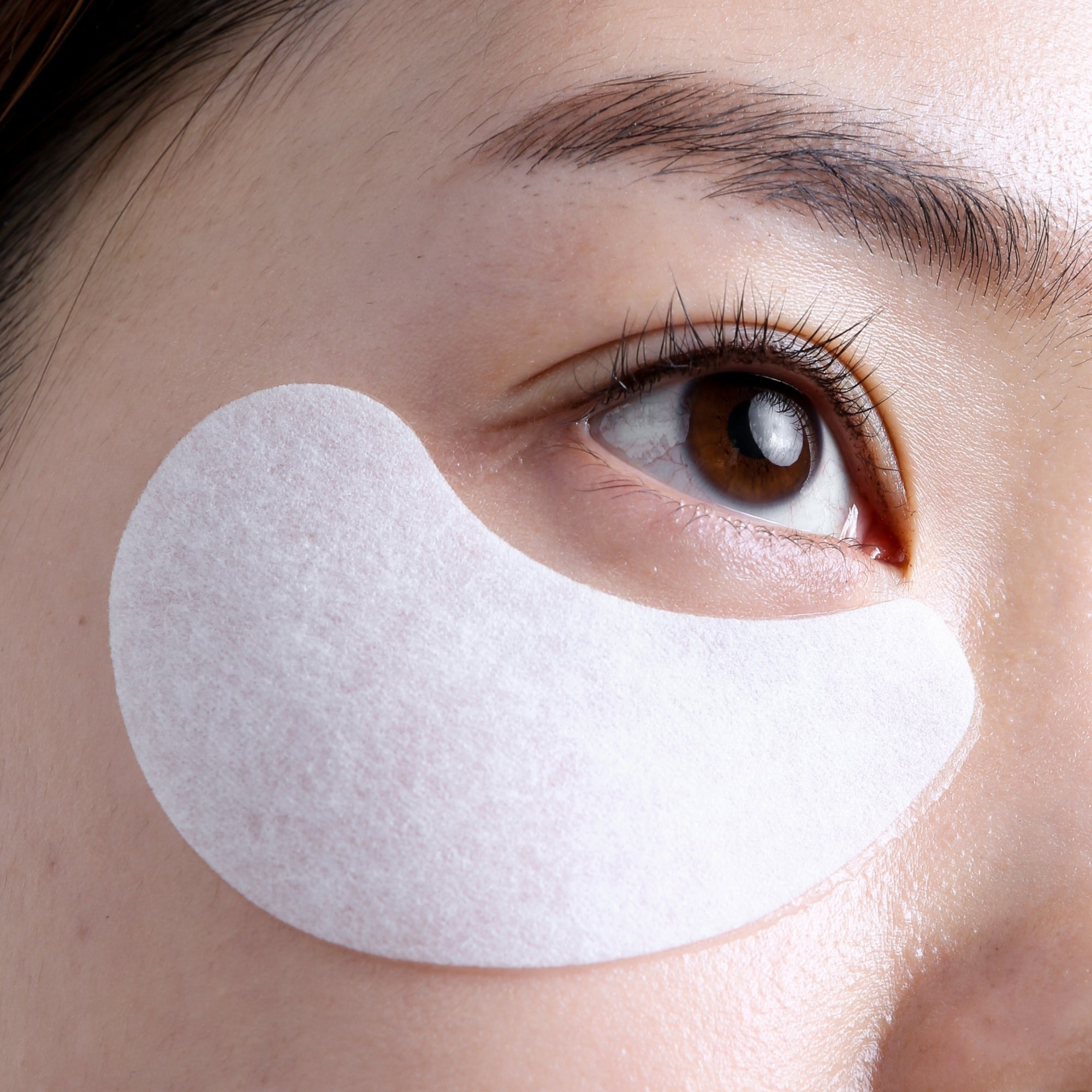 TGF β Eye Firming Mask - Anti-Aging Under Eye Treatment for Dark Circles & Puffiness - Perfect for Nighttime Skincare Routine & Travel Essentials